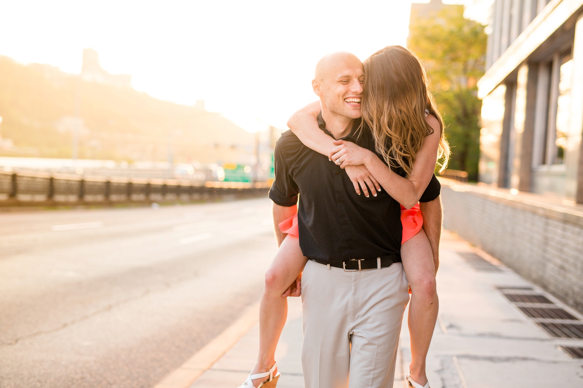 downtown pittsburgh engagement photos, downtown pittsburgh engagement pictures, pittsburgh wedding photographer, downtown pittsburgh wedding photographer