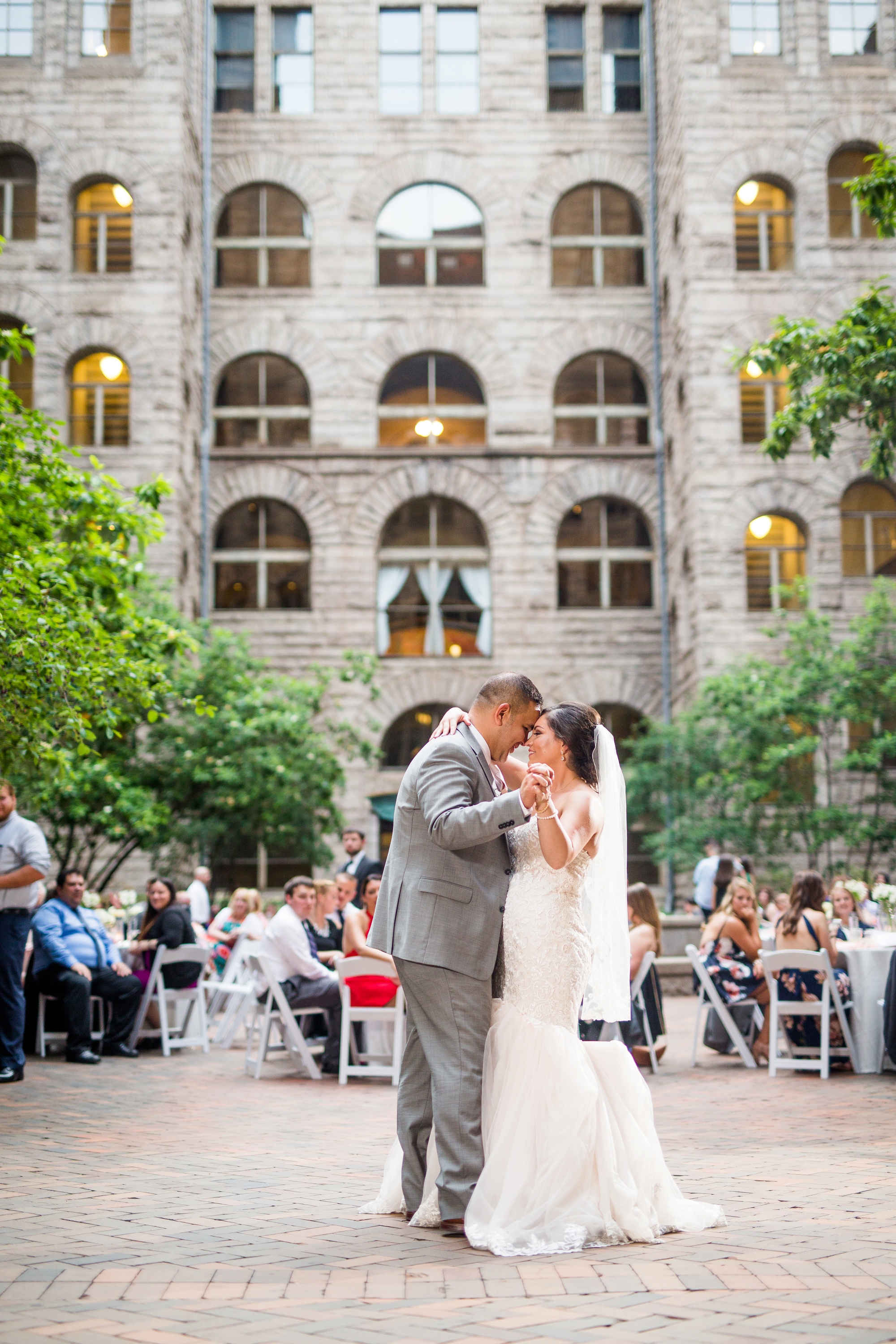 pittsburgh wedding photographer, allegheny courthouse wedding, allegheny courthouse wedding photographer, renaissance pittsburgh hotel wedding, cranberry township wedding photographer