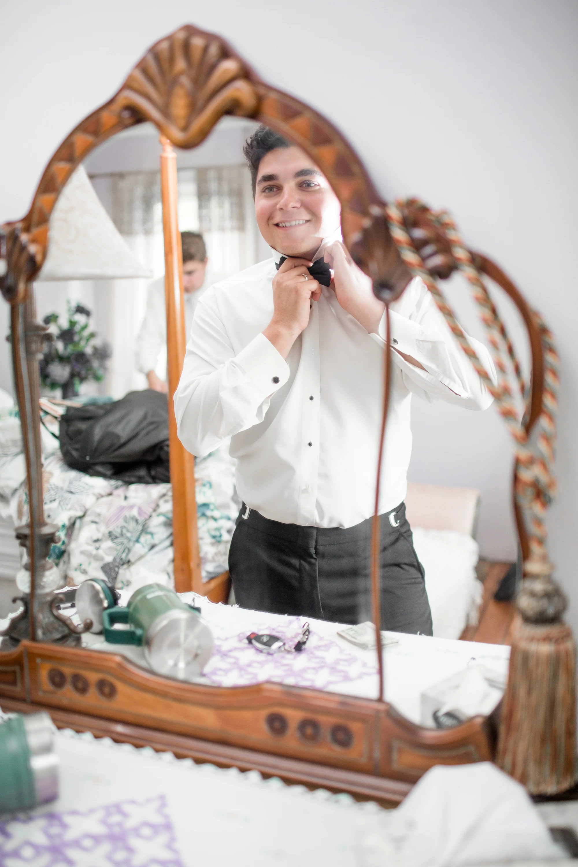 pittsburgh wedding photographer, lingrow farm wedding, lingrow farms wedding photographer, renaissance pittsburgh hotel wedding, cranberry township wedding photographer, leechburg wedding photographer