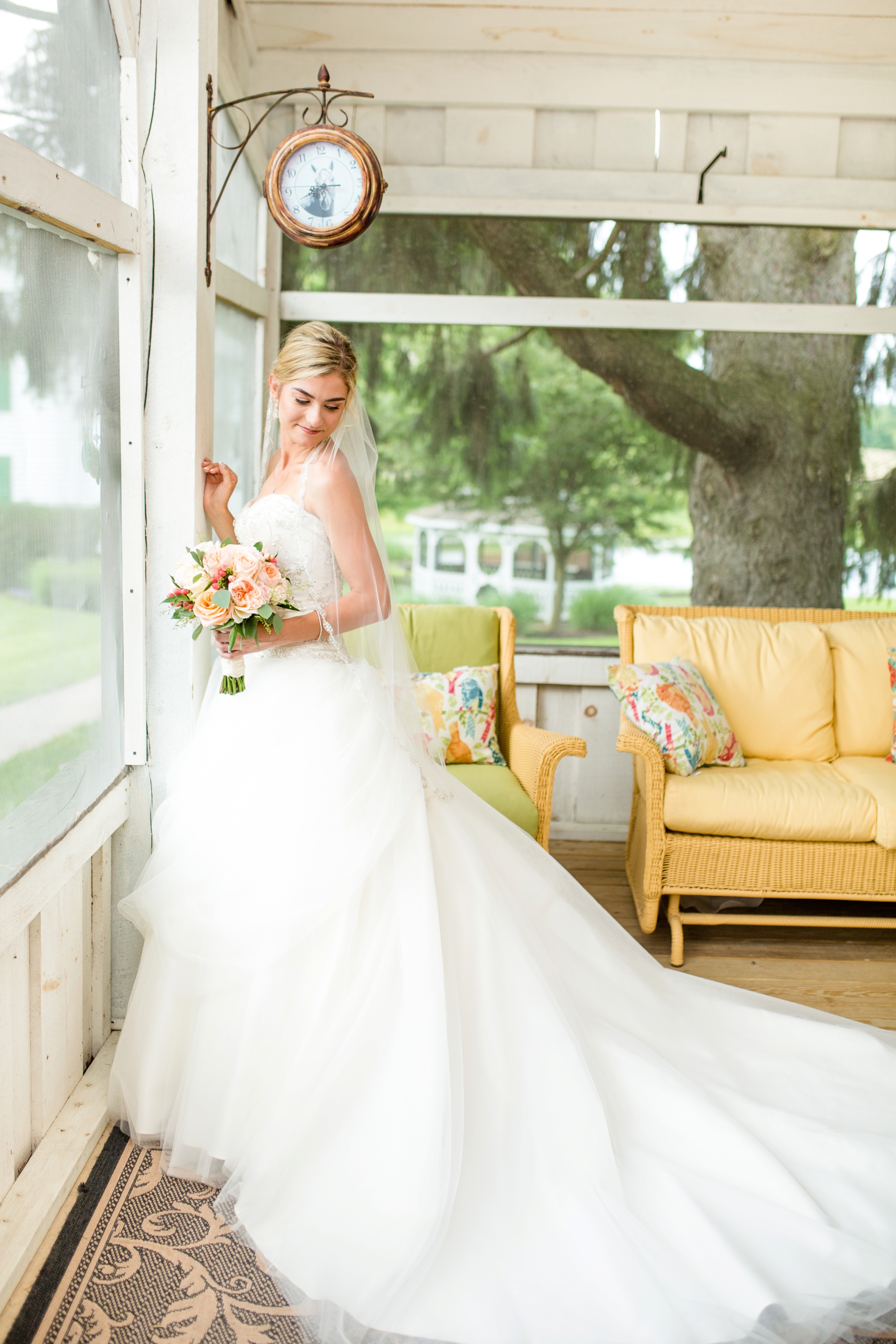 pittsburgh wedding photographer, lingrow farm wedding, lingrow farms wedding photographer, renaissance pittsburgh hotel wedding, cranberry township wedding photographer, leechburg wedding photographer
