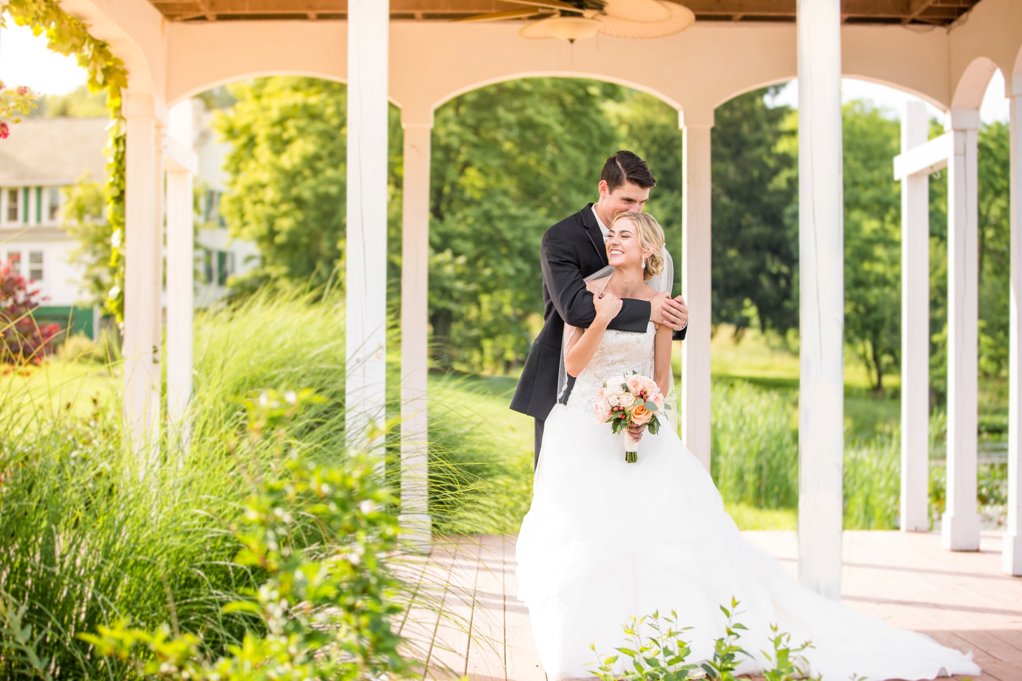 pittsburgh wedding photographer, lingrow farm wedding, lingrow farms wedding photographer, renaissance pittsburgh hotel wedding, cranberry township wedding photographer, leechburg wedding photographer