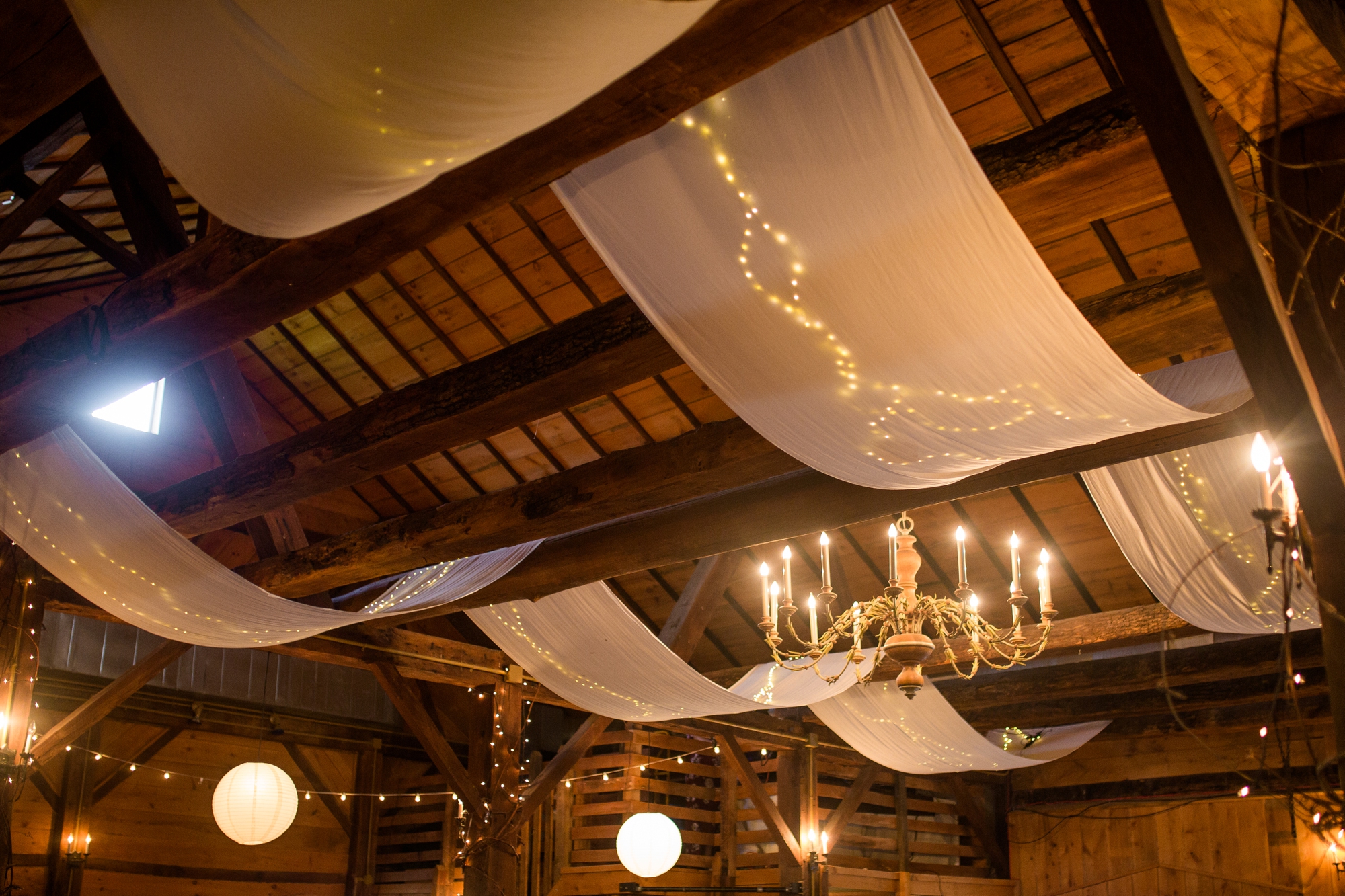 pittsburgh wedding photographer, lingrow farm wedding, lingrow farms wedding photographer, renaissance pittsburgh hotel wedding, cranberry township wedding photographer, leechburg wedding photographer
