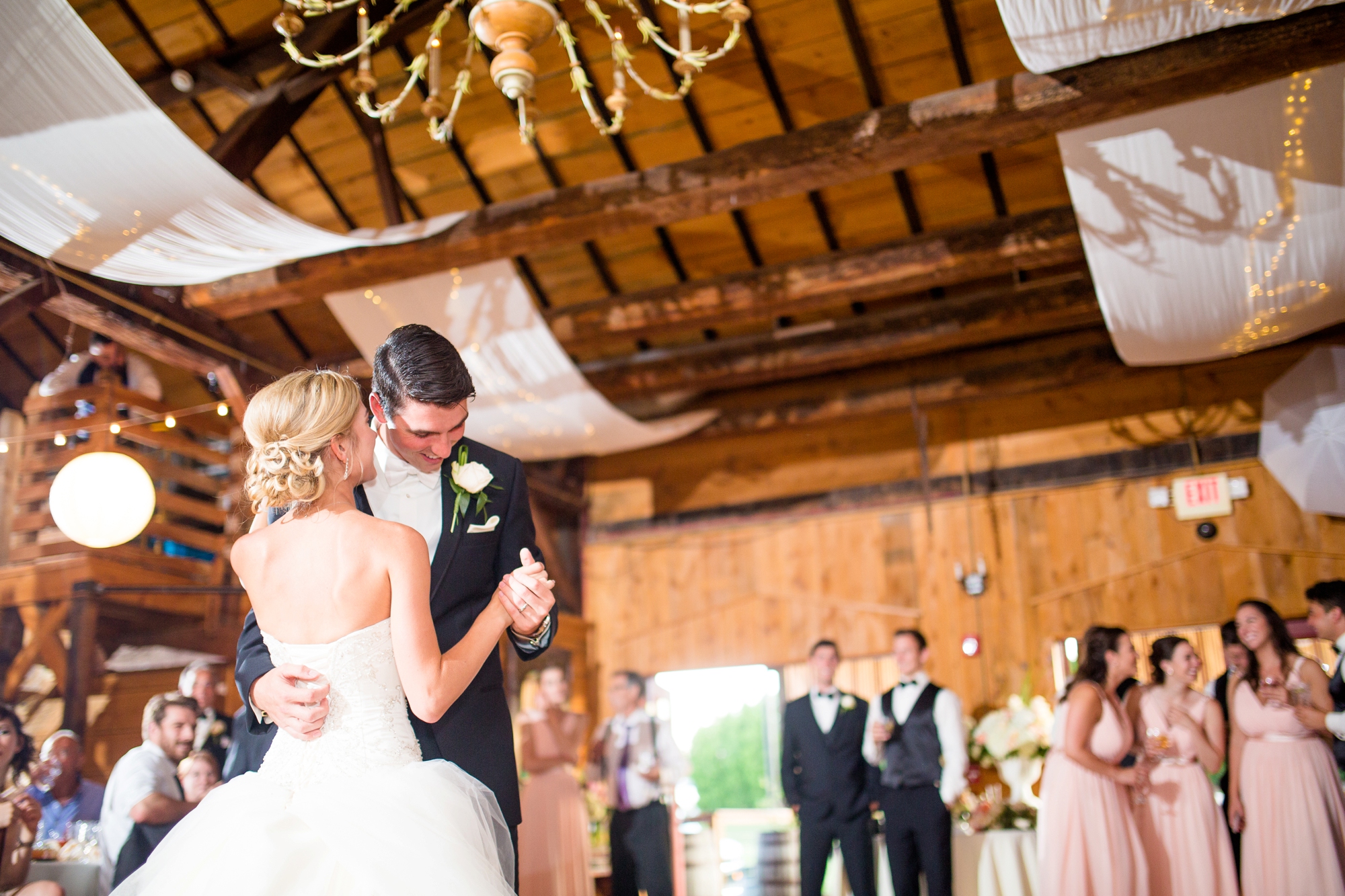 pittsburgh wedding photographer, lingrow farm wedding, lingrow farms wedding photographer, renaissance pittsburgh hotel wedding, cranberry township wedding photographer, leechburg wedding photographer