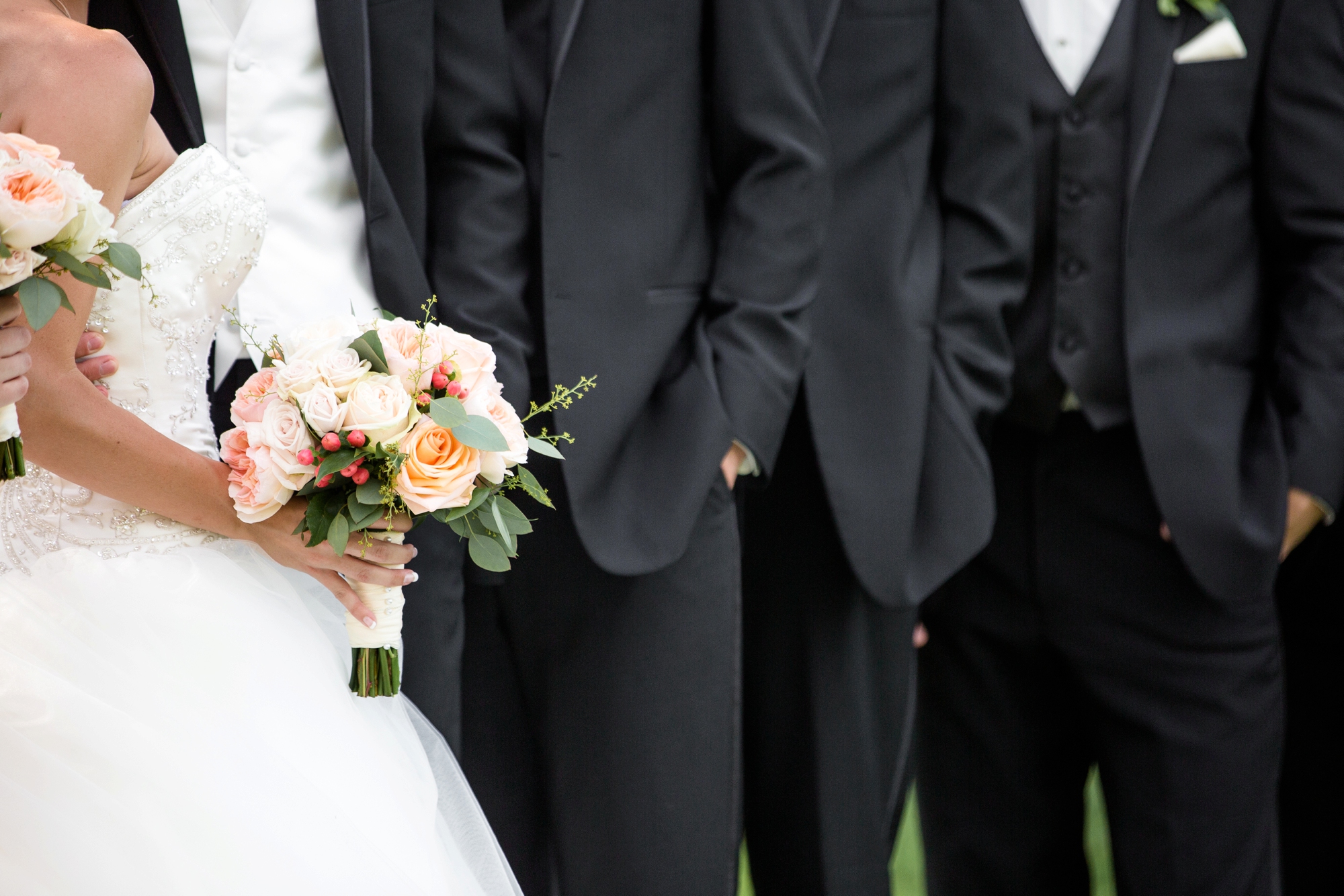 Rachel + Paul: Lingrow Farms Wedding Photography — Jenna Hidinger ...