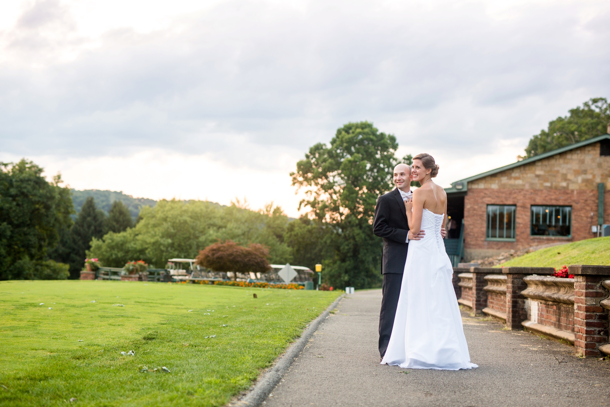 First United Presbyterian Church Tarentum wedding photos, River Forest Country Club wedding photos, River Forest Country Club wedding pictures, pittsburgh wedding photographer