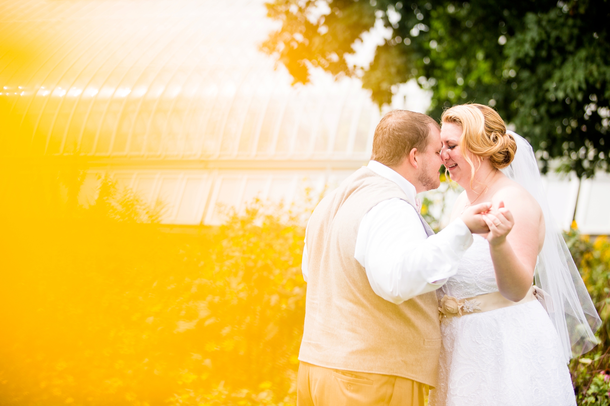 phipps conservatory wedding photos, roberto clemente bridge wedding pictures, yellow bridge pittsburgh wedding photos, pittsburgh elopement photographer, pittsburgh wedding photographer