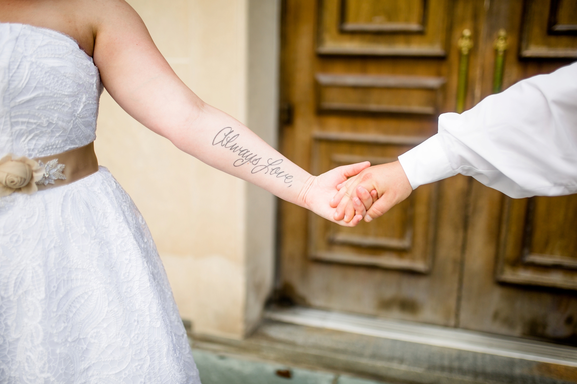 phipps conservatory wedding photos, roberto clemente bridge wedding pictures, yellow bridge pittsburgh wedding photos, pittsburgh elopement photographer, pittsburgh wedding photographer