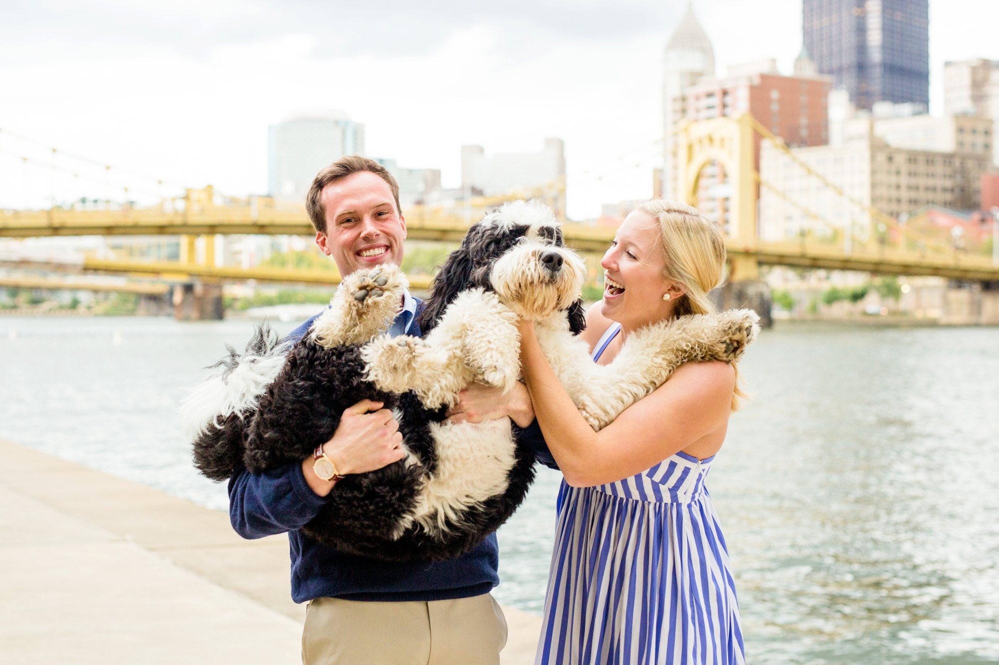 north shore engagement photos, north side engagement photos, allegheny commons park engagement photos, roberto clemente bridge engagement photos