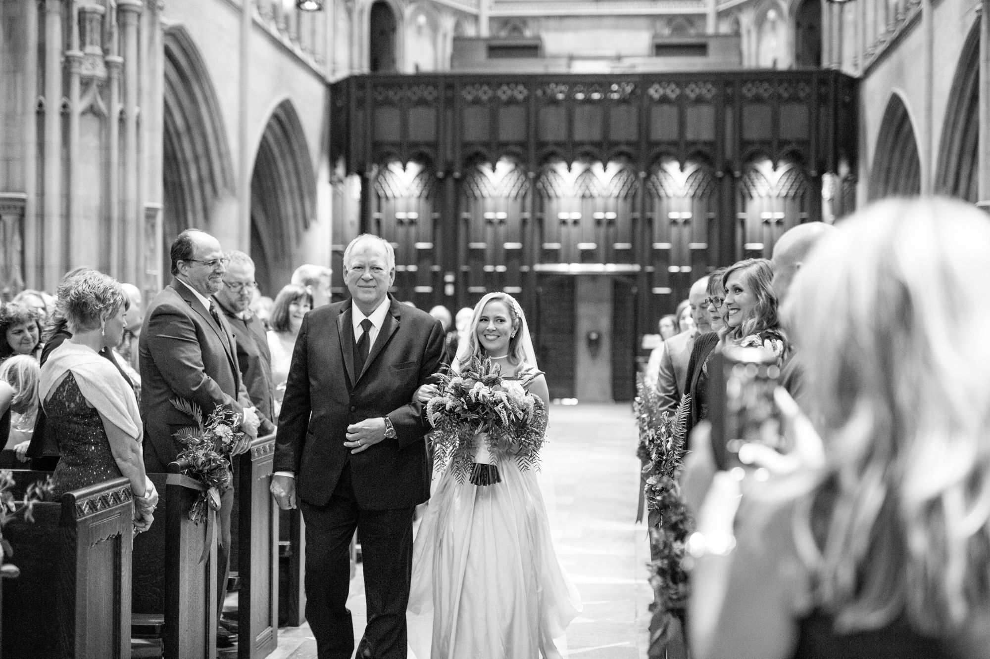 heinz chapel wedding photos, university club wedding photos, heinz chapel wedding photographers, pittsburgh wedding photos, pittsburgh wedding pictures