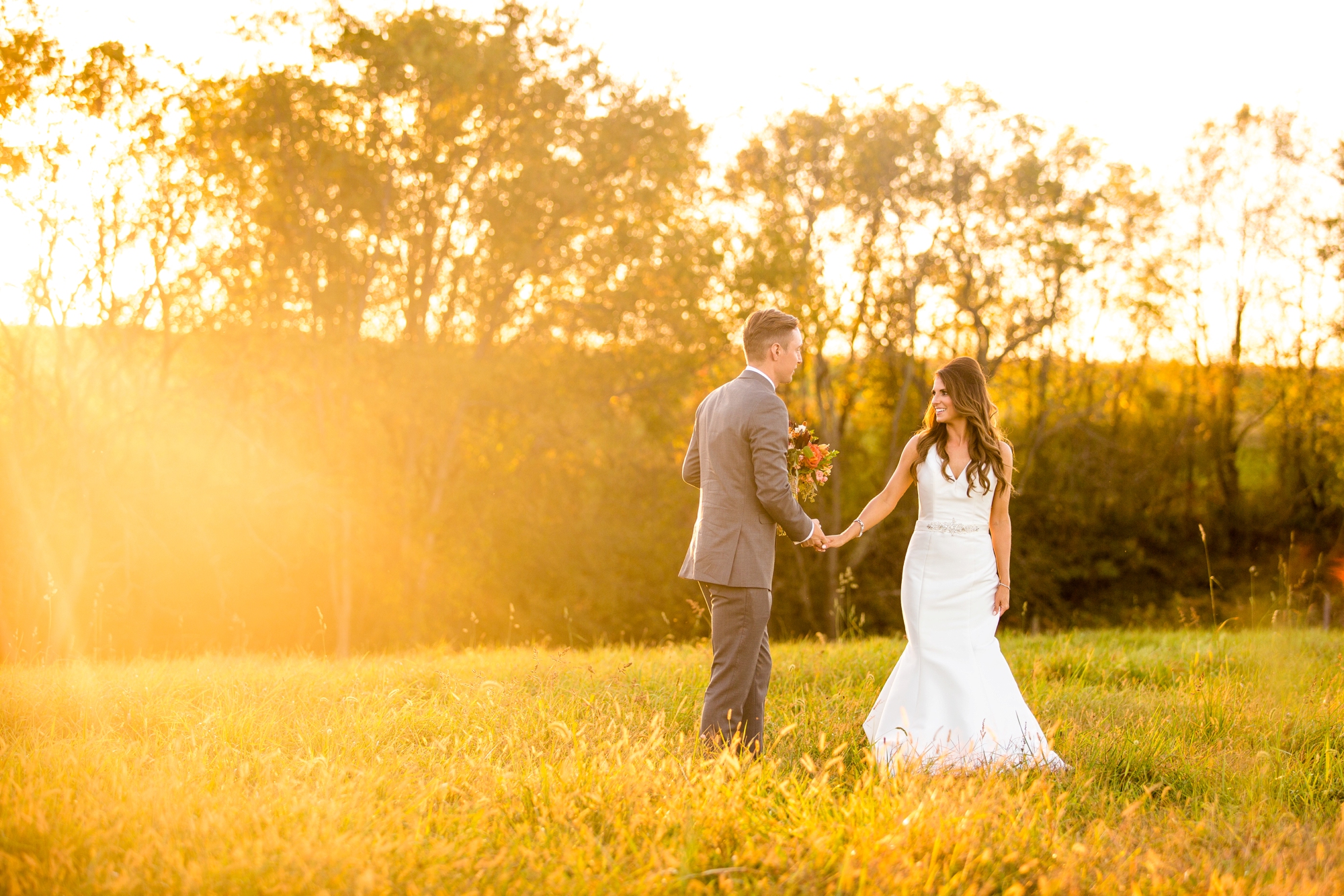 shady elms farm wedding, shady elms farm wedding pictures, pittsburgh wedding venues, farm wedding venues pittsburgh, pittsburgh wedding photographer, shady elms wedding photographer