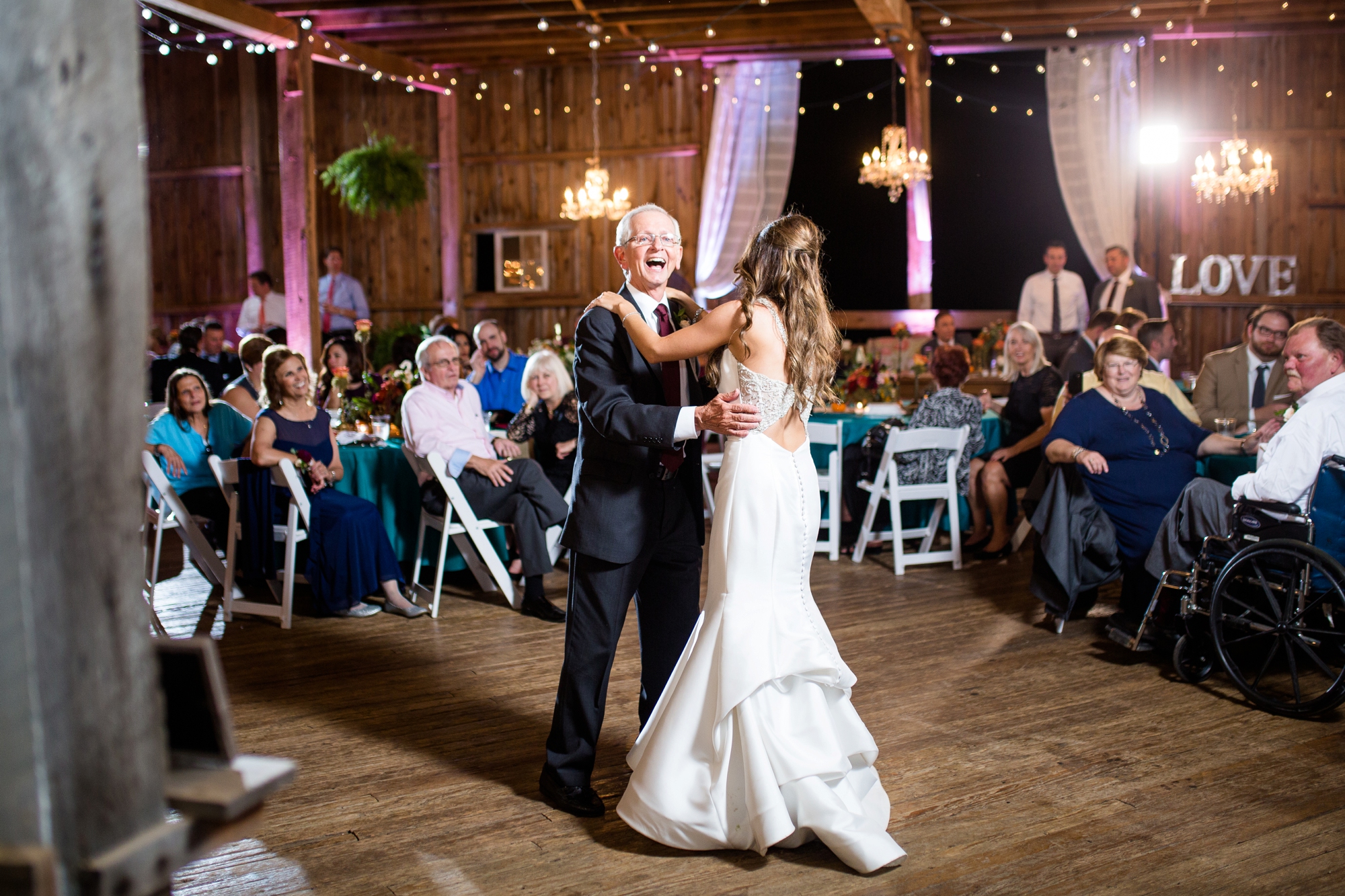 shady elms farm wedding, shady elms farm wedding pictures, pittsburgh wedding venues, farm wedding venues pittsburgh, pittsburgh wedding photographer, shady elms wedding photographer