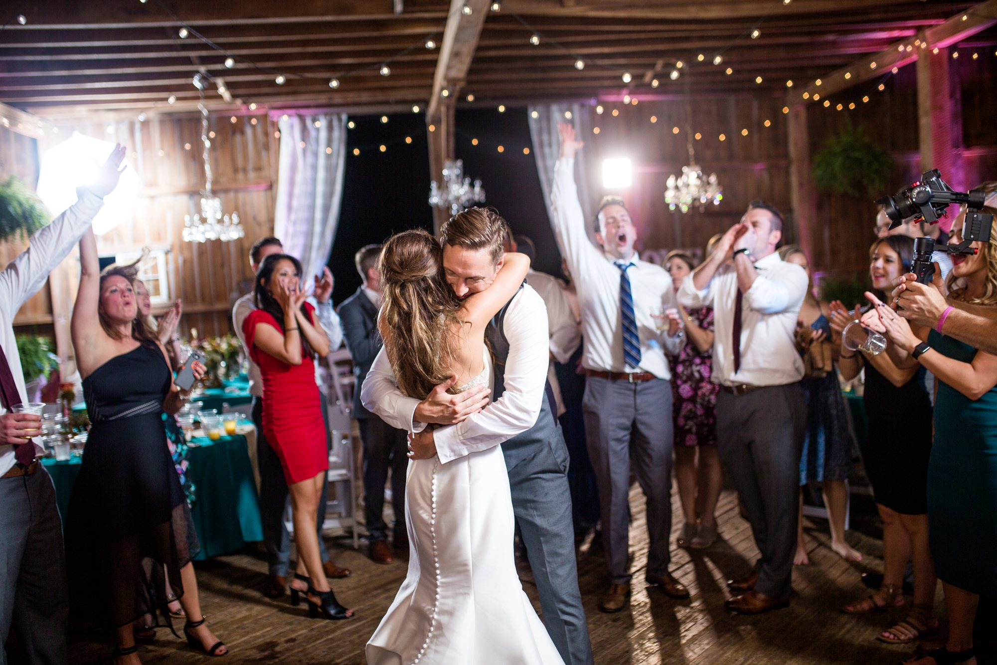 shady elms farm wedding, shady elms farm wedding pictures, pittsburgh wedding venues, farm wedding venues pittsburgh, pittsburgh wedding photographer, shady elms wedding photographer