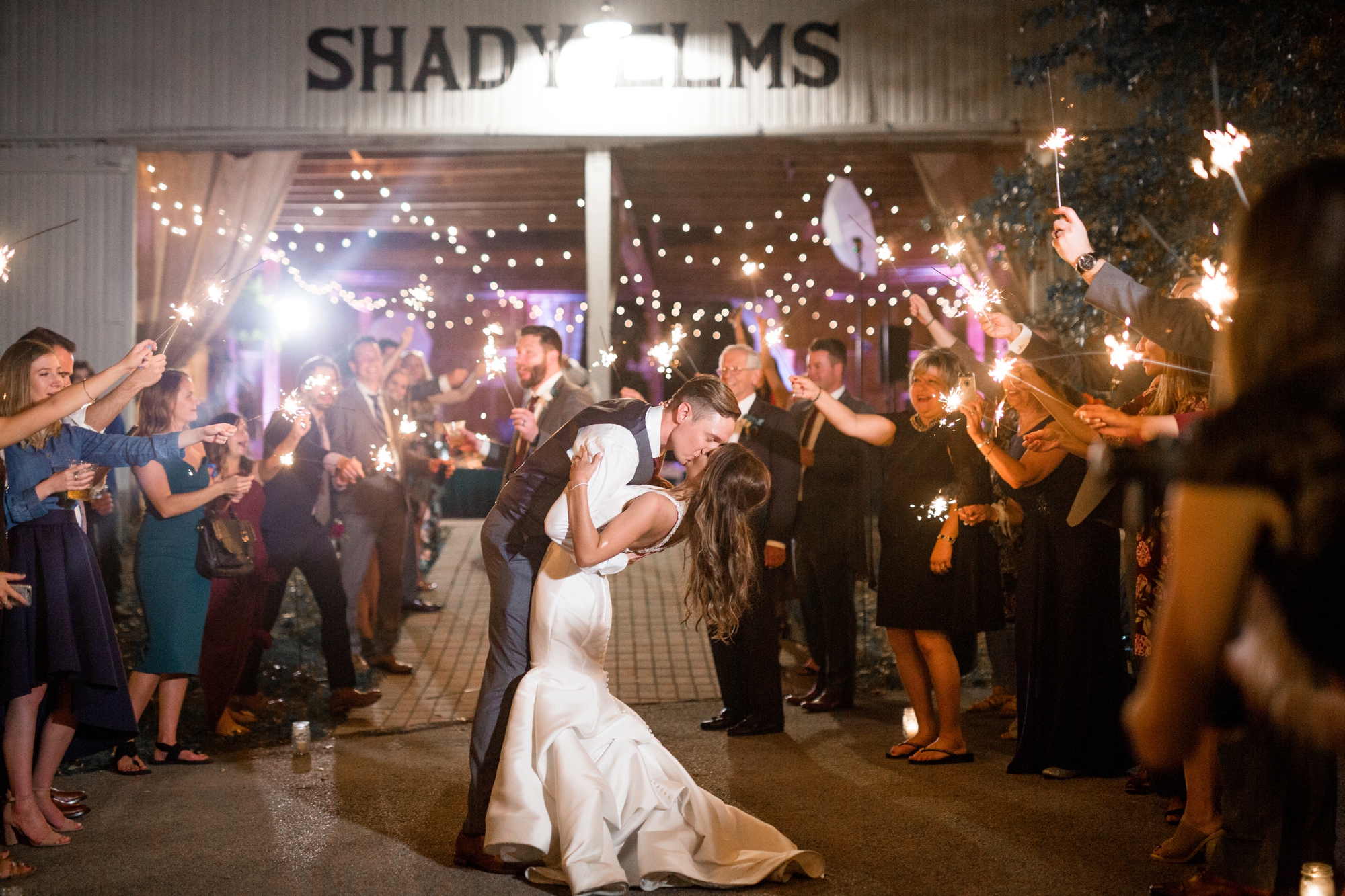 shady elms farm wedding, shady elms farm wedding pictures, pittsburgh wedding venues, farm wedding venues pittsburgh, pittsburgh wedding photographer, shady elms wedding photographer