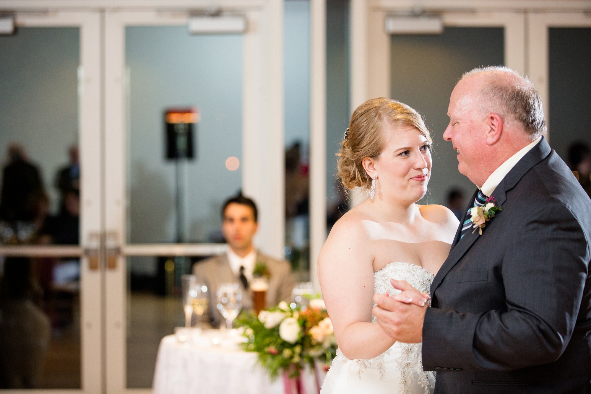 st bernards church pittsburgh wedding, phipps conservatory wedding photos, pittsburgh wedding photographer, mt lebanon wedding photographer, phipps conservatory & botanical gardens