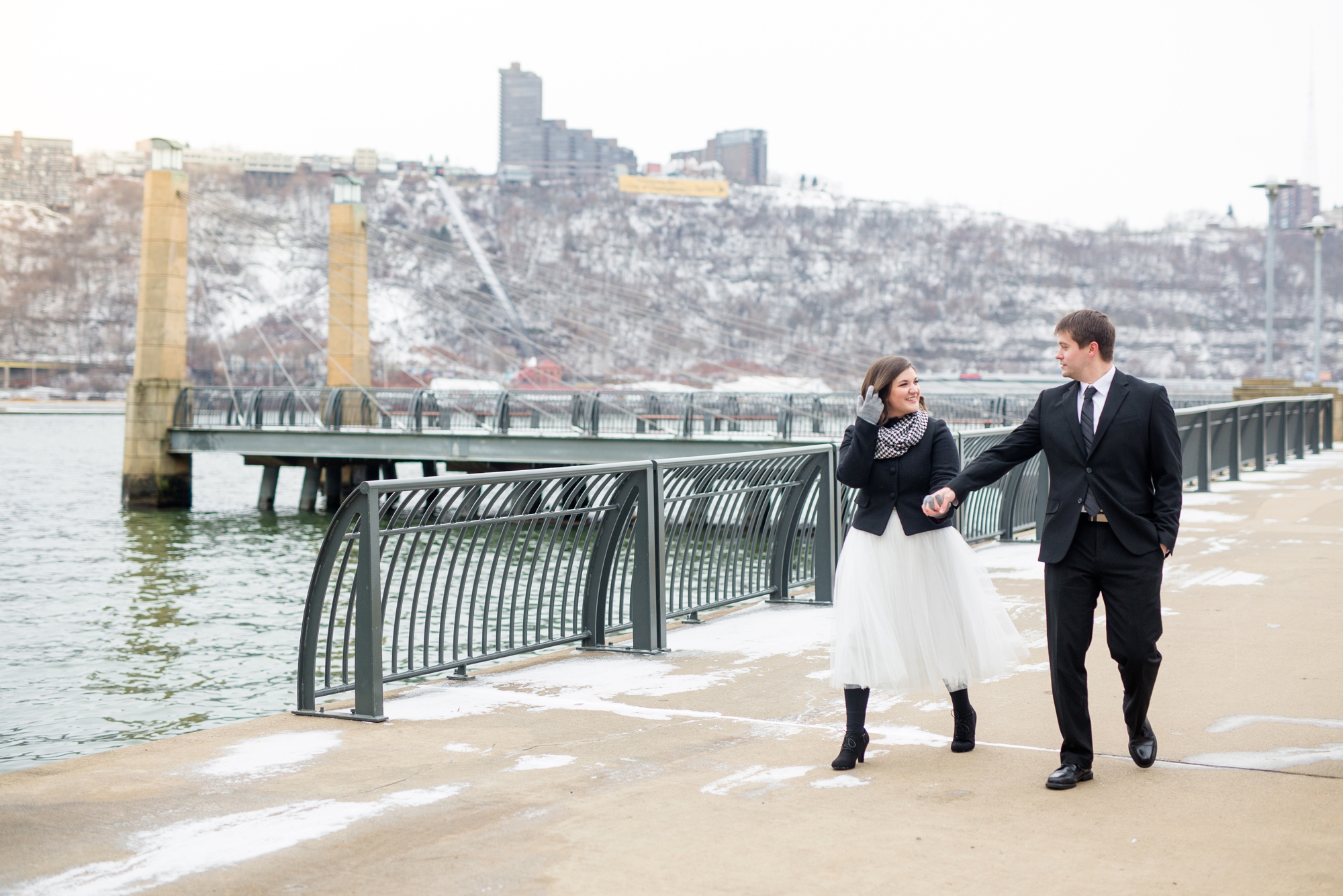 downtown pittsburgh wedding photos, pittsburgh elopement, pittsburgh elopement locations, pittsburgh elopement photographer, north shore wedding photos