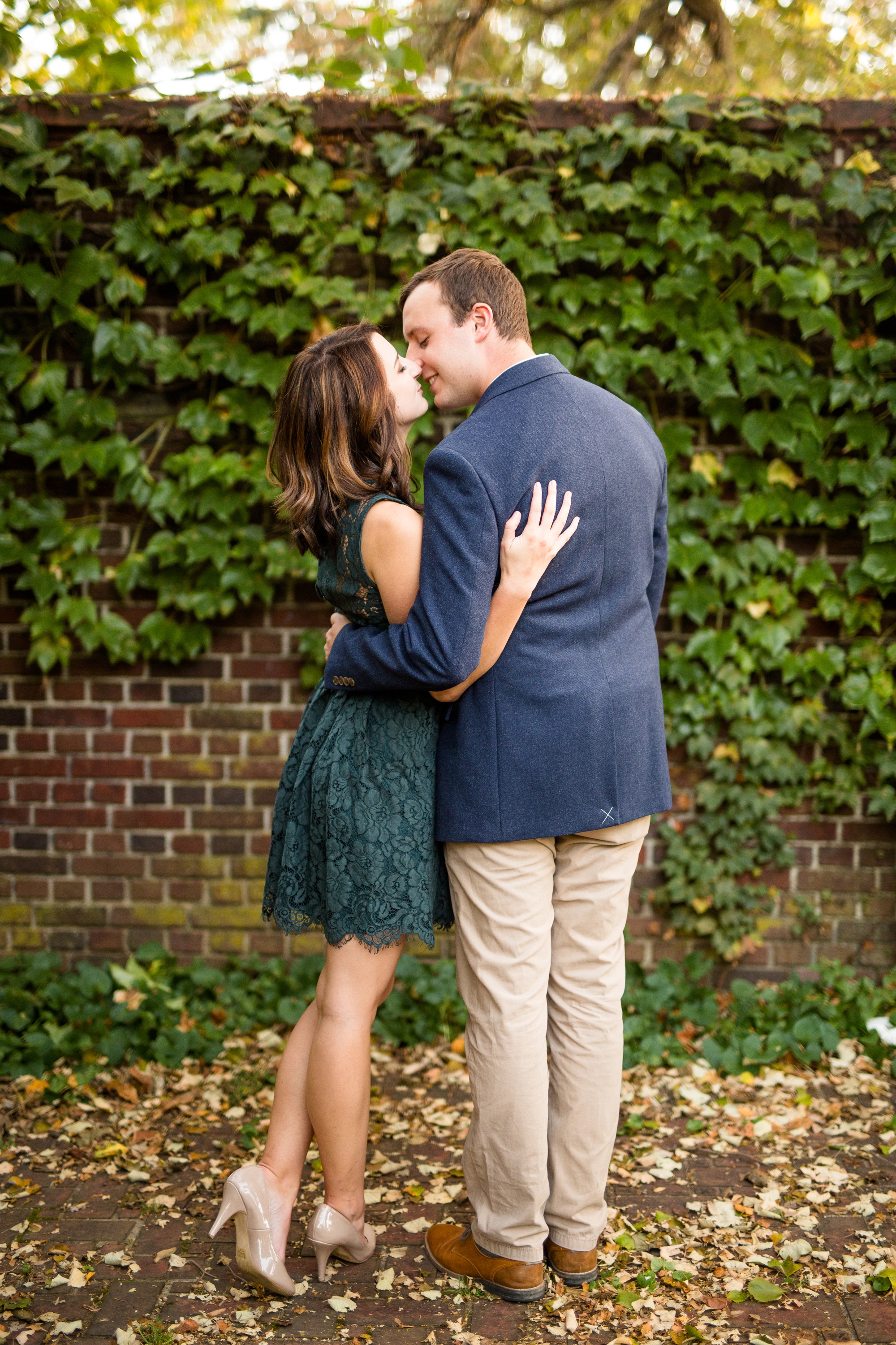 engagement pictures pittsburgh, pittsburgh wedding photographers, mellon park engagement photos, hartwood acres engagement photos, places for photo shoot pittsburgh
