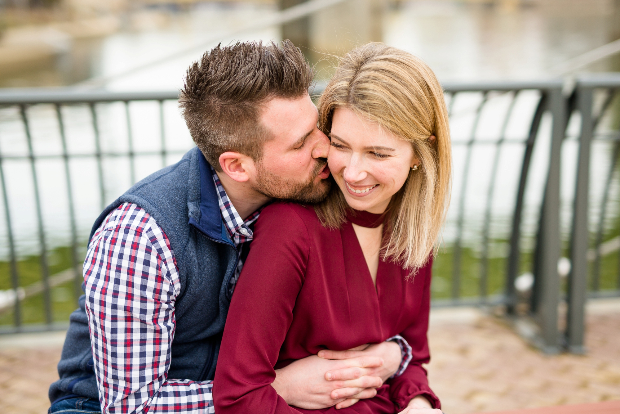 north shore engagement photos, pittsburgh wedding photographer, downtown pittsburgh engagement pictures