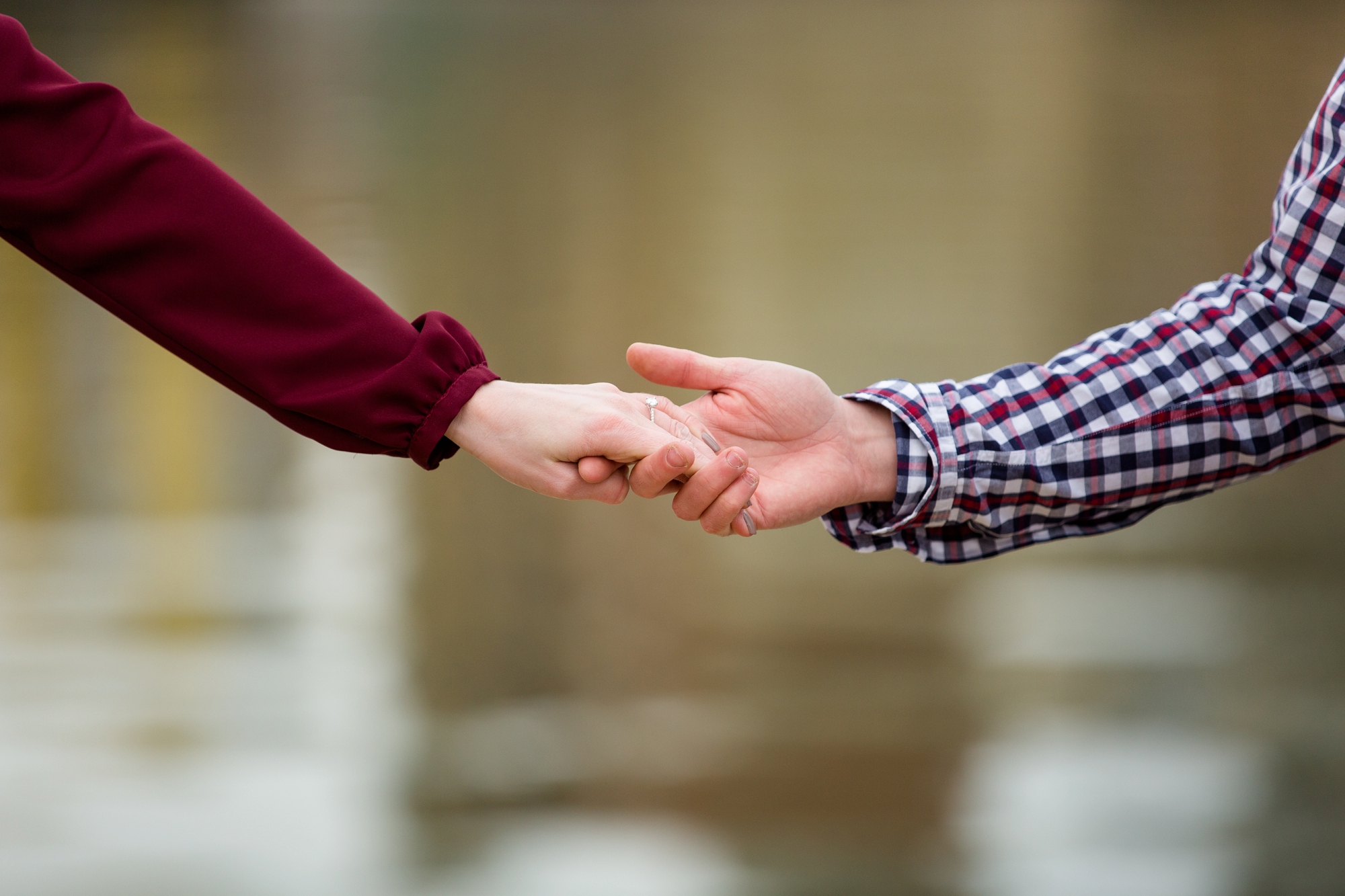 north shore engagement photos, pittsburgh wedding photographer, downtown pittsburgh engagement pictures