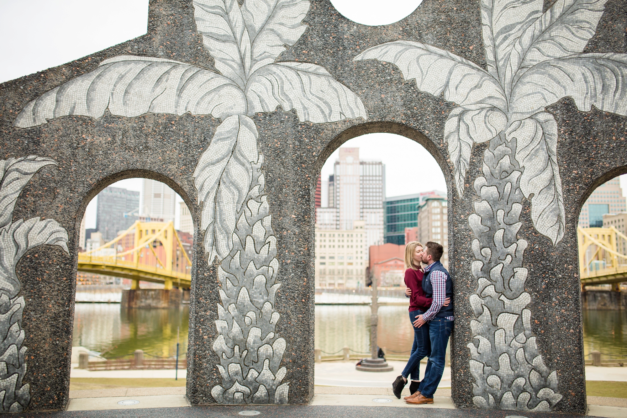 north shore engagement photos, pittsburgh wedding photographer, downtown pittsburgh engagement pictures