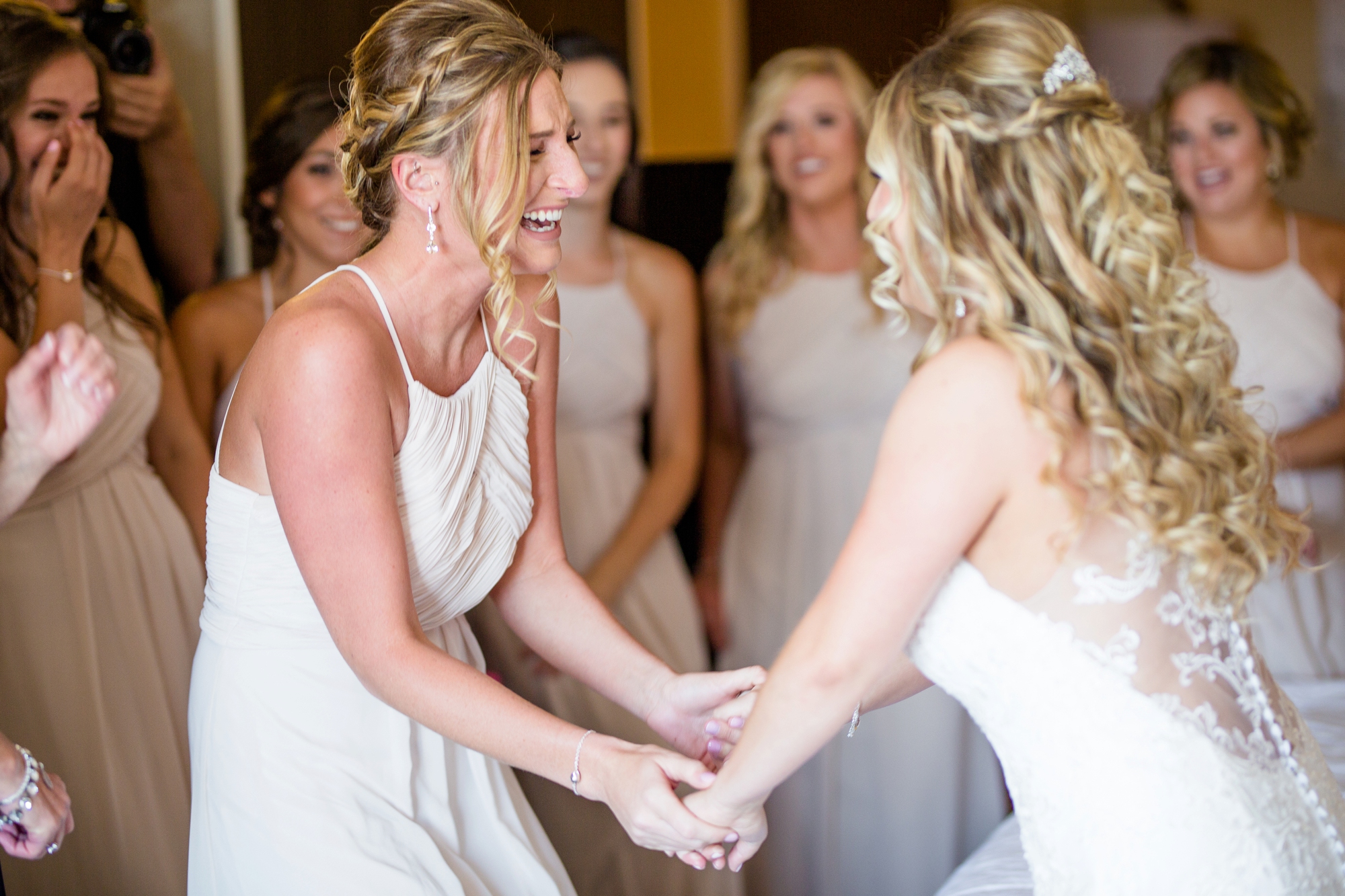 renshaw family farms wedding photos, renshaw family farms freeport pa, pittsburgh wedding photographer, pittsburgh wedding venues, bride and groom posing ideas, wedding photo ideas