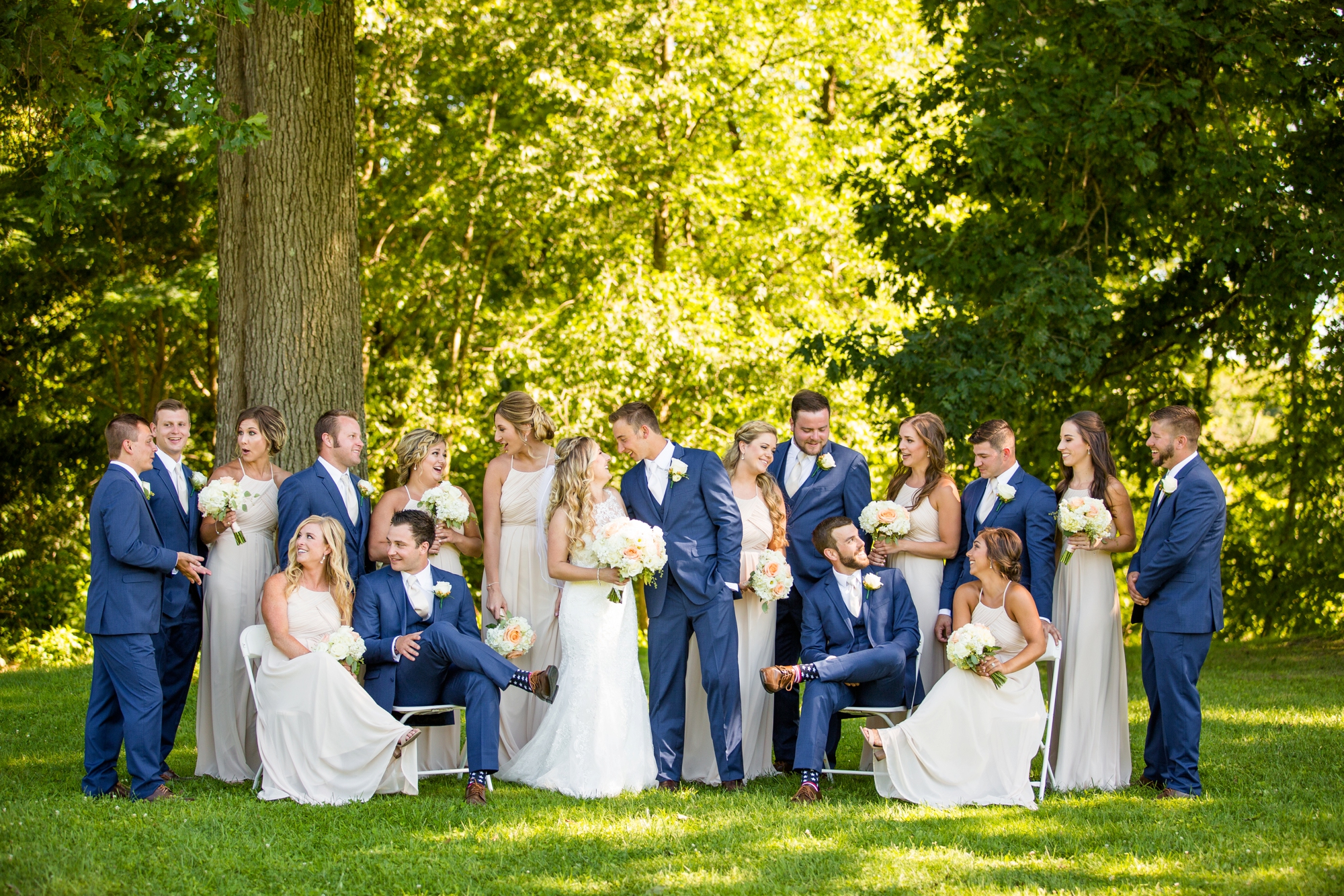renshaw family farms wedding photos, renshaw family farms freeport pa, pittsburgh wedding photographer, pittsburgh wedding venues, bride and groom posing ideas, wedding photo ideas