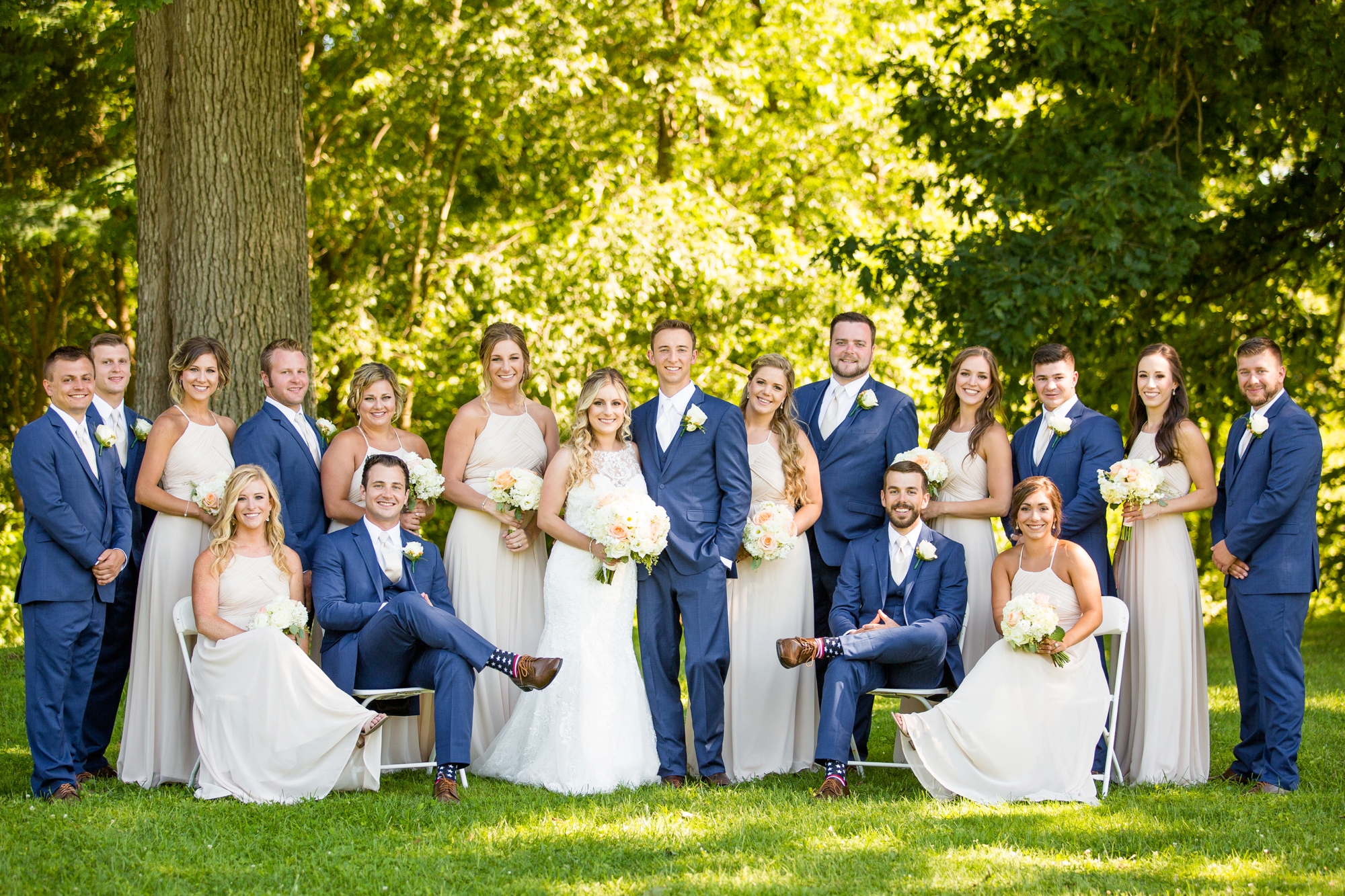 renshaw family farms wedding photos, renshaw family farms freeport pa, pittsburgh wedding photographer, pittsburgh wedding venues, bride and groom posing ideas, wedding photo ideas