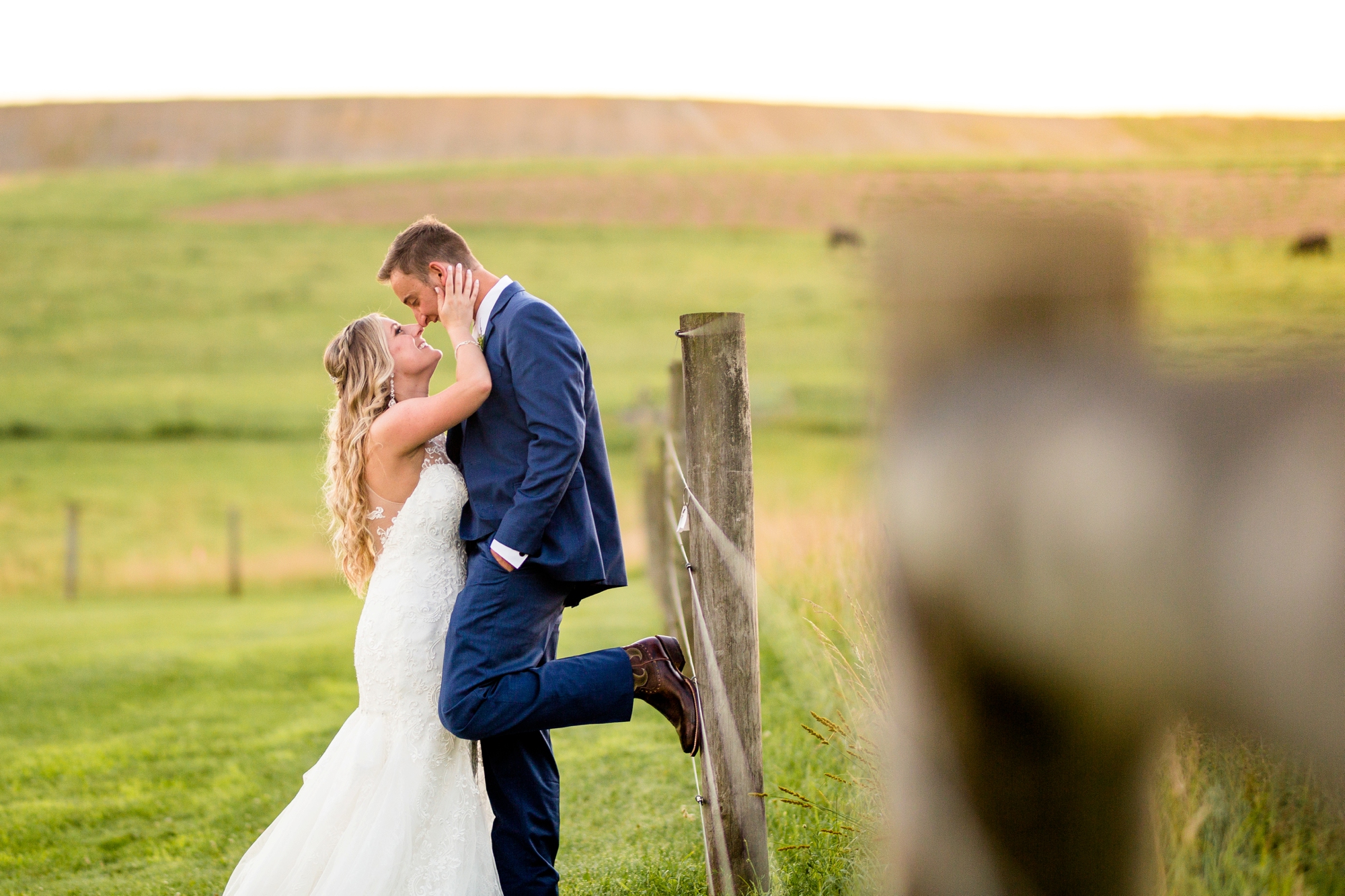 renshaw family farms wedding photos, renshaw family farms freeport pa, pittsburgh wedding photographer, pittsburgh wedding venues, bride and groom posing ideas, wedding photo ideas
