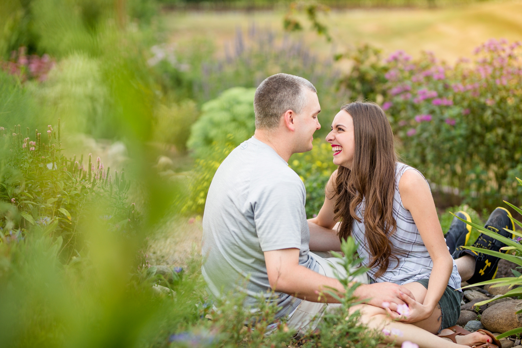 downtown beaver pa engagement photos, downtown beaver pa wedding photos, best location for photoshoot in pittsburgh, pittsburgh wedding photographer