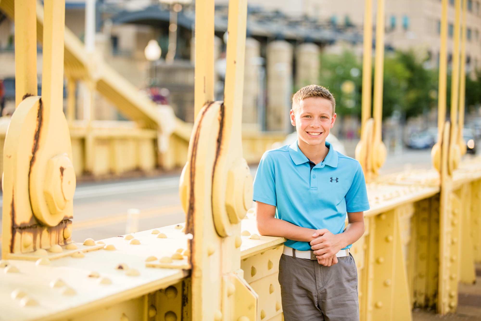 north shore family photos, pittsburgh family photographer, locations in pittsburgh for photo shoot, cranberry township family photographer, roberto clemente bridge photos 