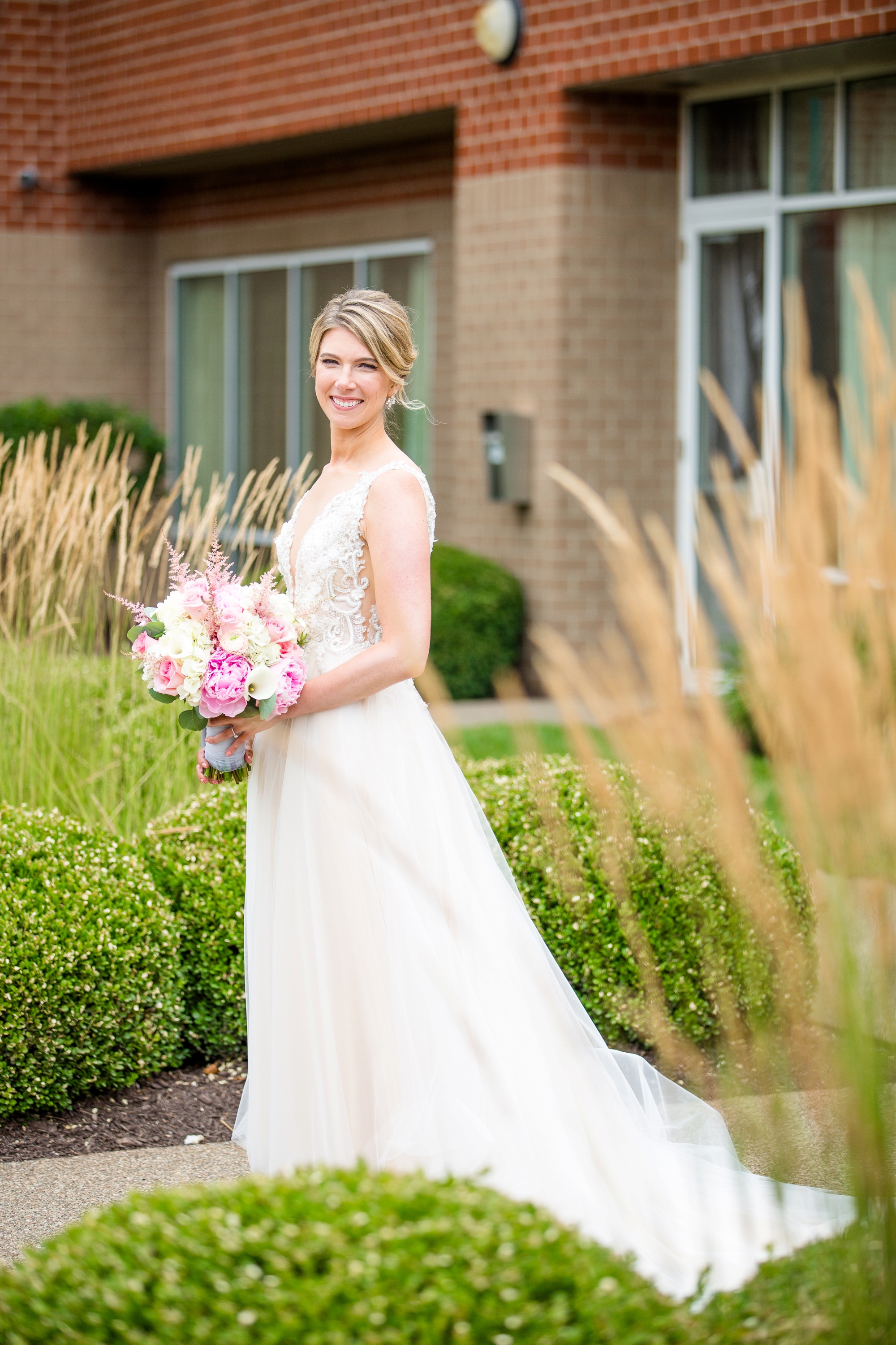 hilton garden inn southpointe, hilton garden inn southpointe wedding, hilton garden inn southpointe pa weddings, pittsburgh wedding photographer, washington and jefferson college wedding photos