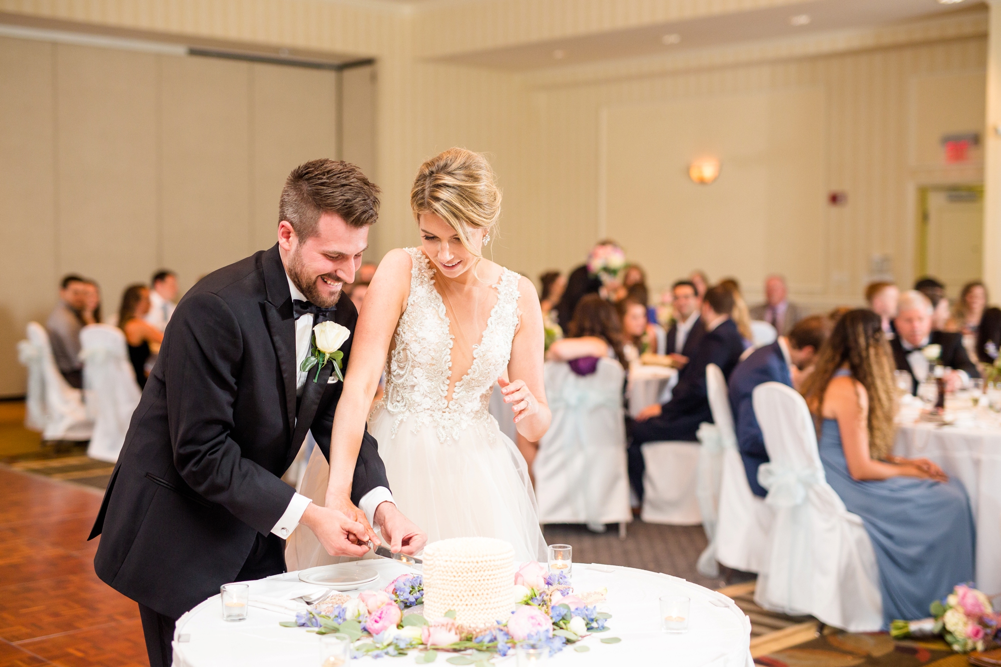 hilton garden inn southpointe, hilton garden inn southpointe wedding, hilton garden inn southpointe pa weddings, pittsburgh wedding photographer, washington and jefferson college wedding photos