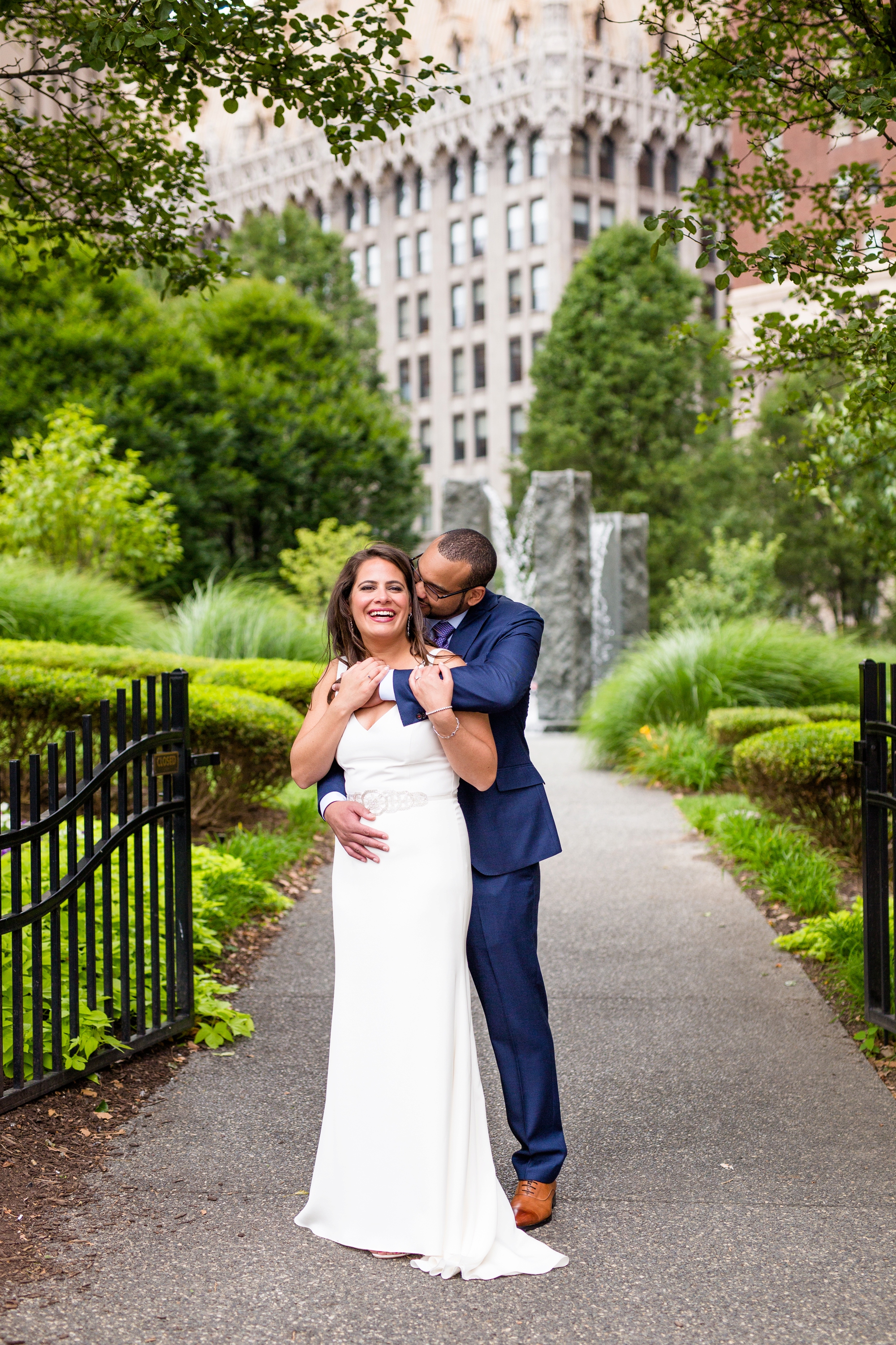 the pennsylvanian wedding photos, pittsburgh wedding venues, downtown pittsburgh wedding pictures, best locations for photoshoot in pittsburgh, the best pittsburgh wedding photographers