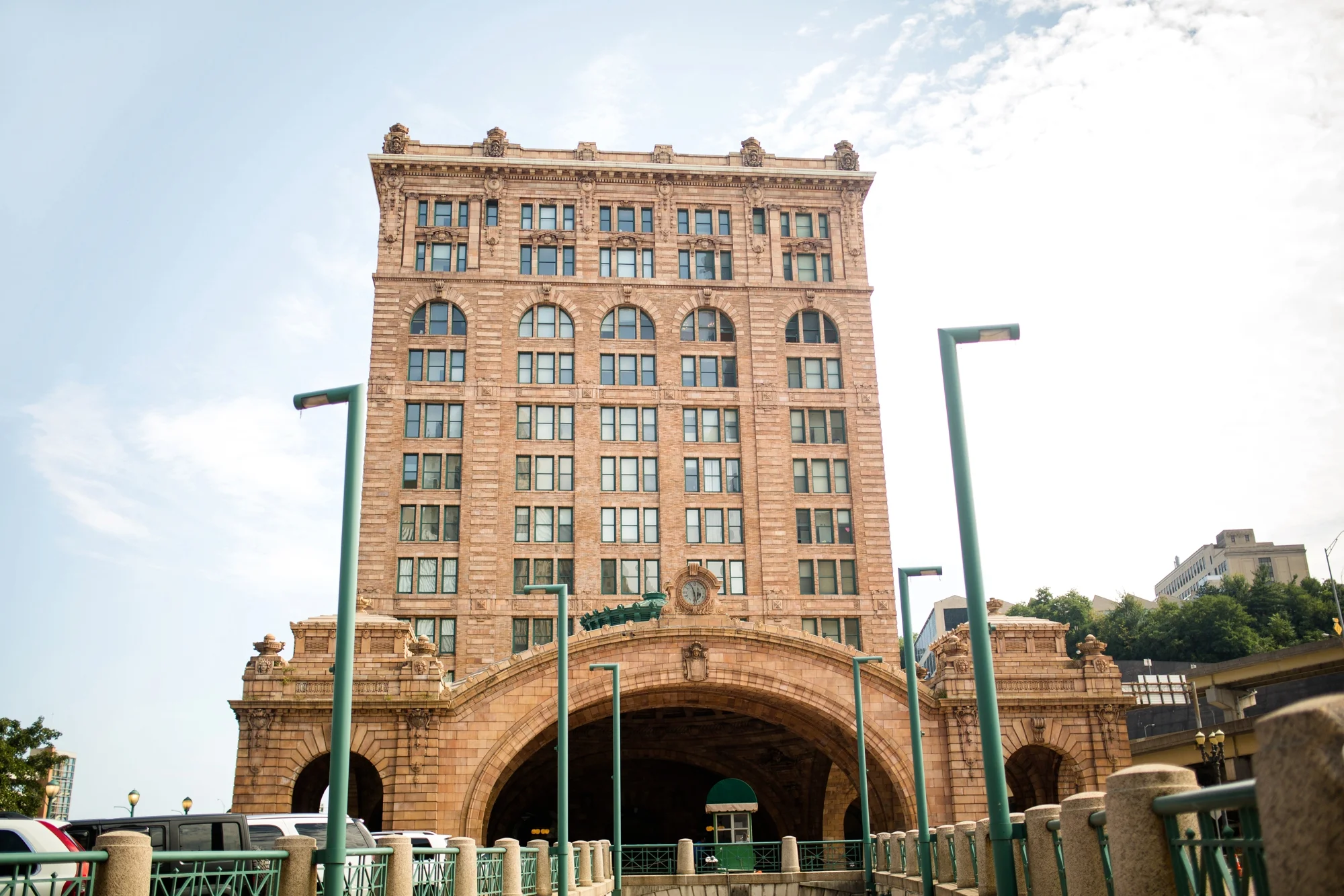 the pennsylvanian wedding photos, pittsburgh wedding venues, downtown pittsburgh wedding pictures, best locations for photoshoot in pittsburgh, the best pittsburgh wedding photographers
