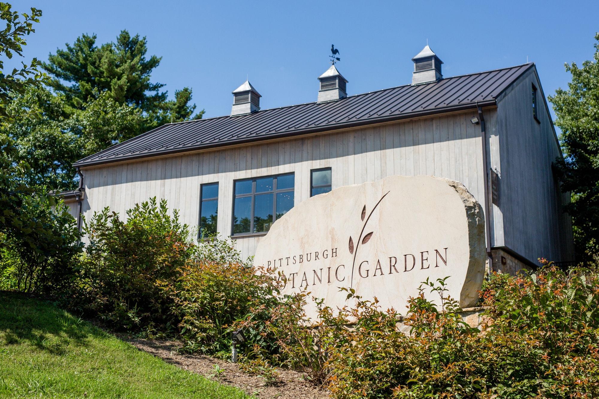 pittsburgh botanic garden wedding photos, pittsburgh wedding venues, best locations for photoshoot in pittsburgh, the best pittsburgh wedding photographers, pittsburgh botanic garden