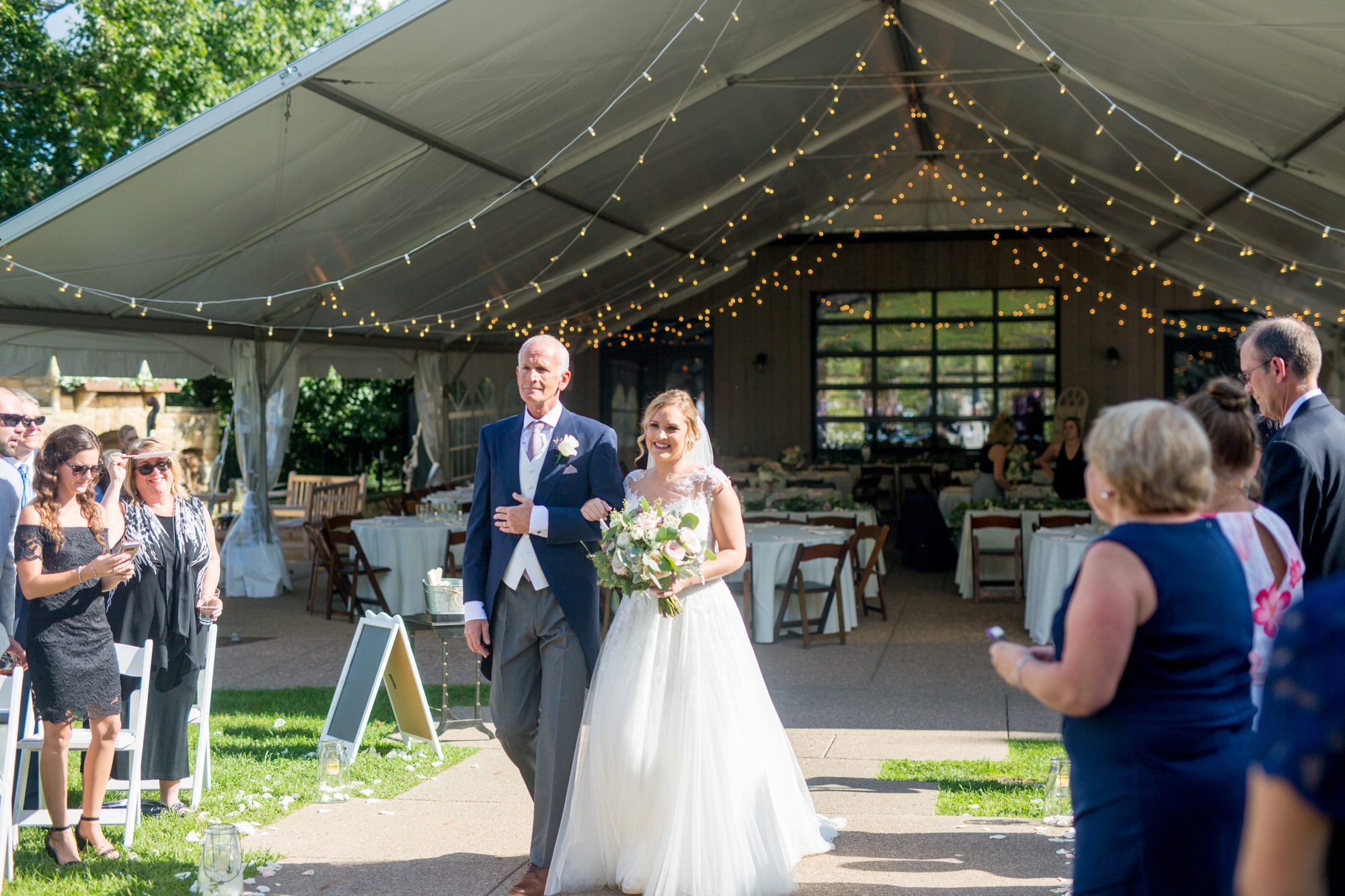 pittsburgh botanic garden wedding photos, pittsburgh wedding venues, best locations for photoshoot in pittsburgh, the best pittsburgh wedding photographers, pittsburgh botanic garden