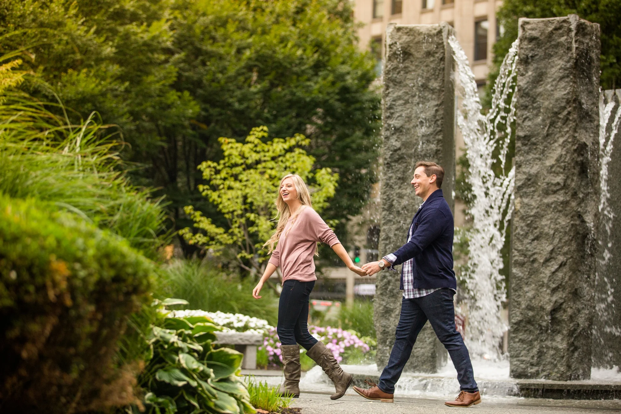 pittsburgh wedding photographer, pittsburgh engagement photos, best spot in pittsburgh for photo shoot, north shore engagement pictures, downtown pittsburgh engagement photos