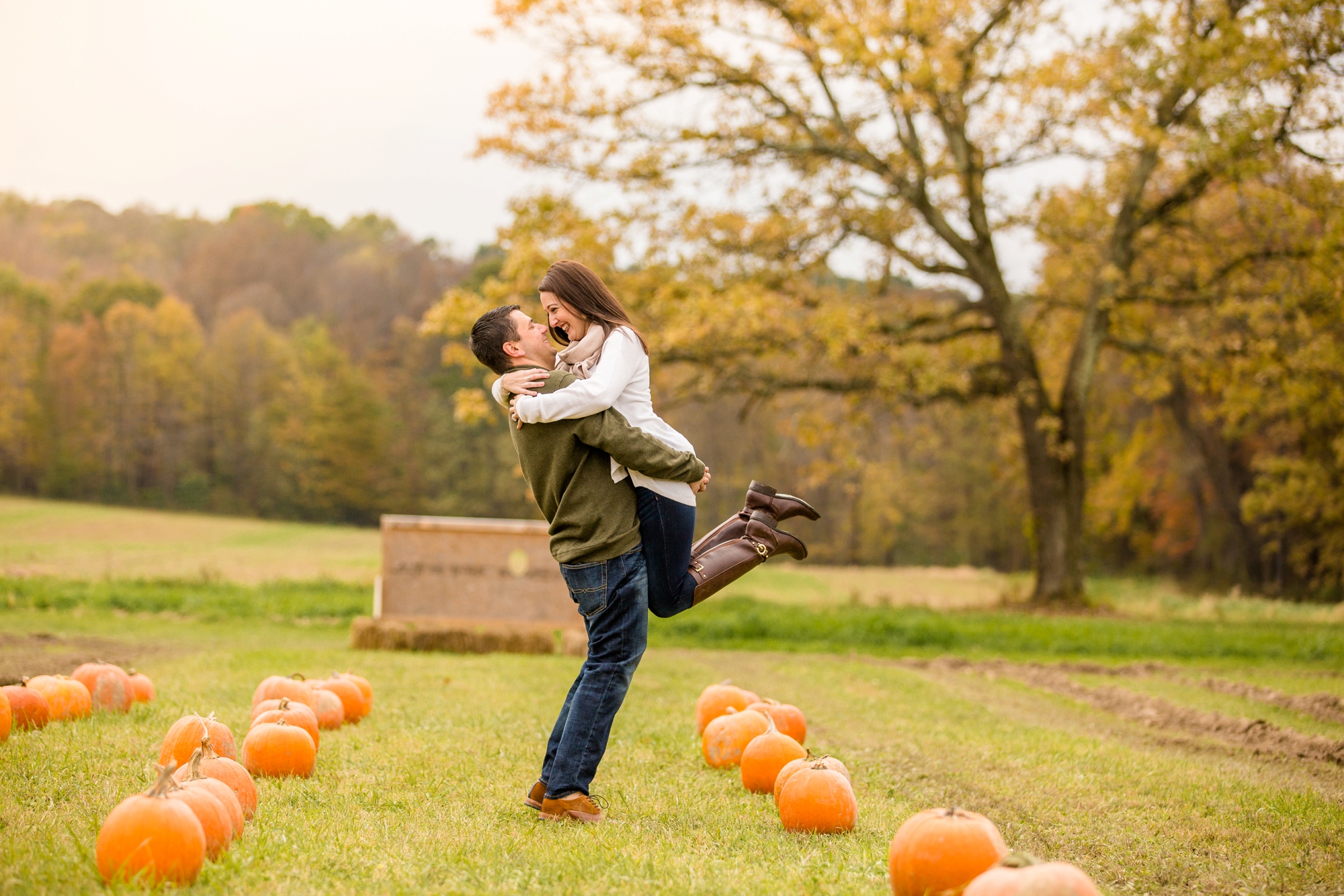 pittsburgh wedding photographer, indiana wedding photographer, best spot in pittsburgh for photo shoot, indiana pa engagement pictures, pittsburgh engagement photos