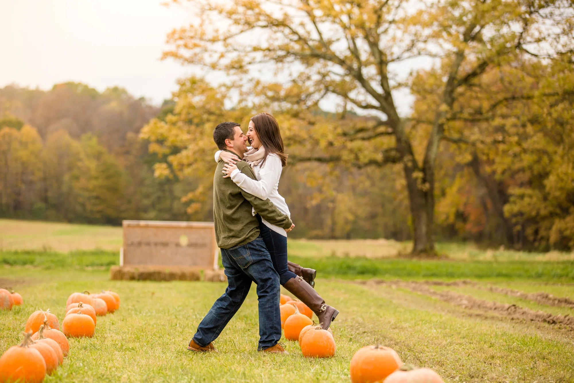 pittsburgh wedding photographer, indiana wedding photographer, best spot in pittsburgh for photo shoot, indiana pa engagement pictures, pittsburgh engagement photos