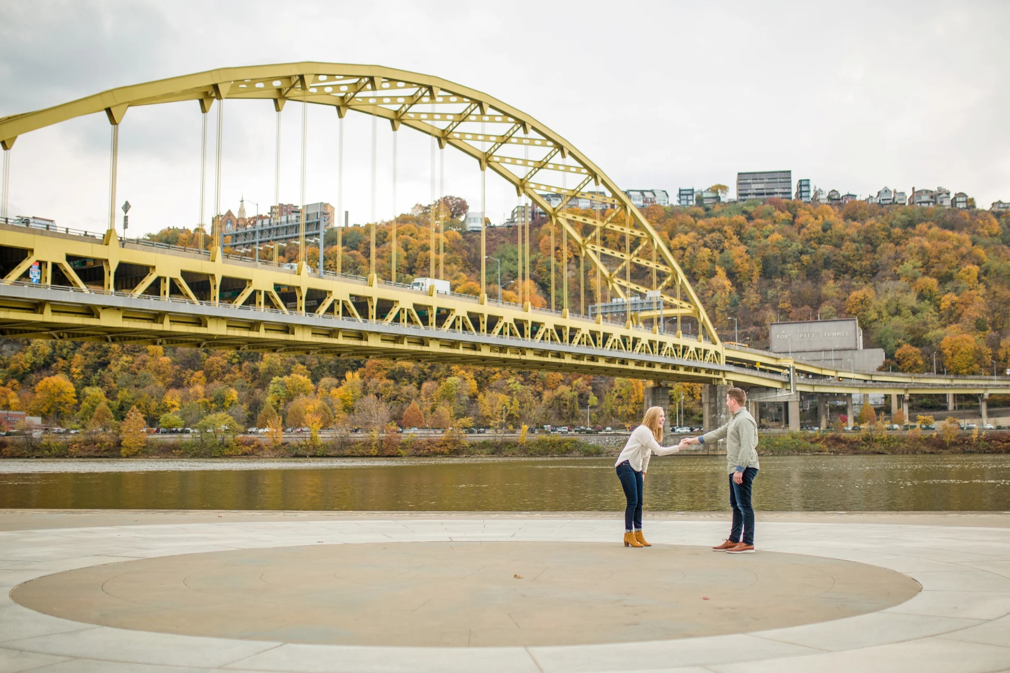 pittsburgh wedding photographer, pittsburgh engagement photos, best spot in pittsburgh for photo shoot, highland park engagement pictures, point state park engagement photos