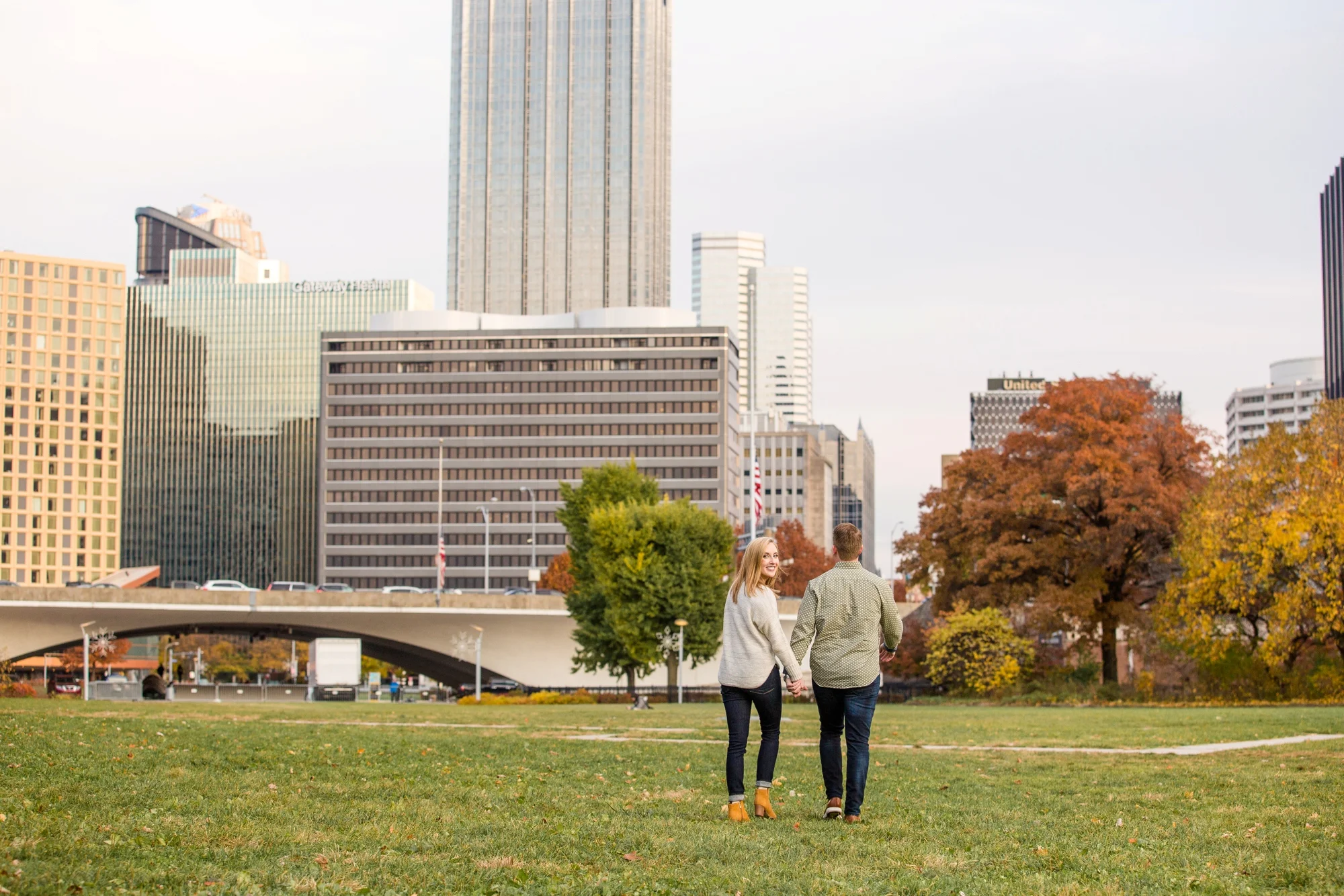 pittsburgh wedding photographer, pittsburgh engagement photos, best spot in pittsburgh for photo shoot, highland park engagement pictures, point state park engagement photos