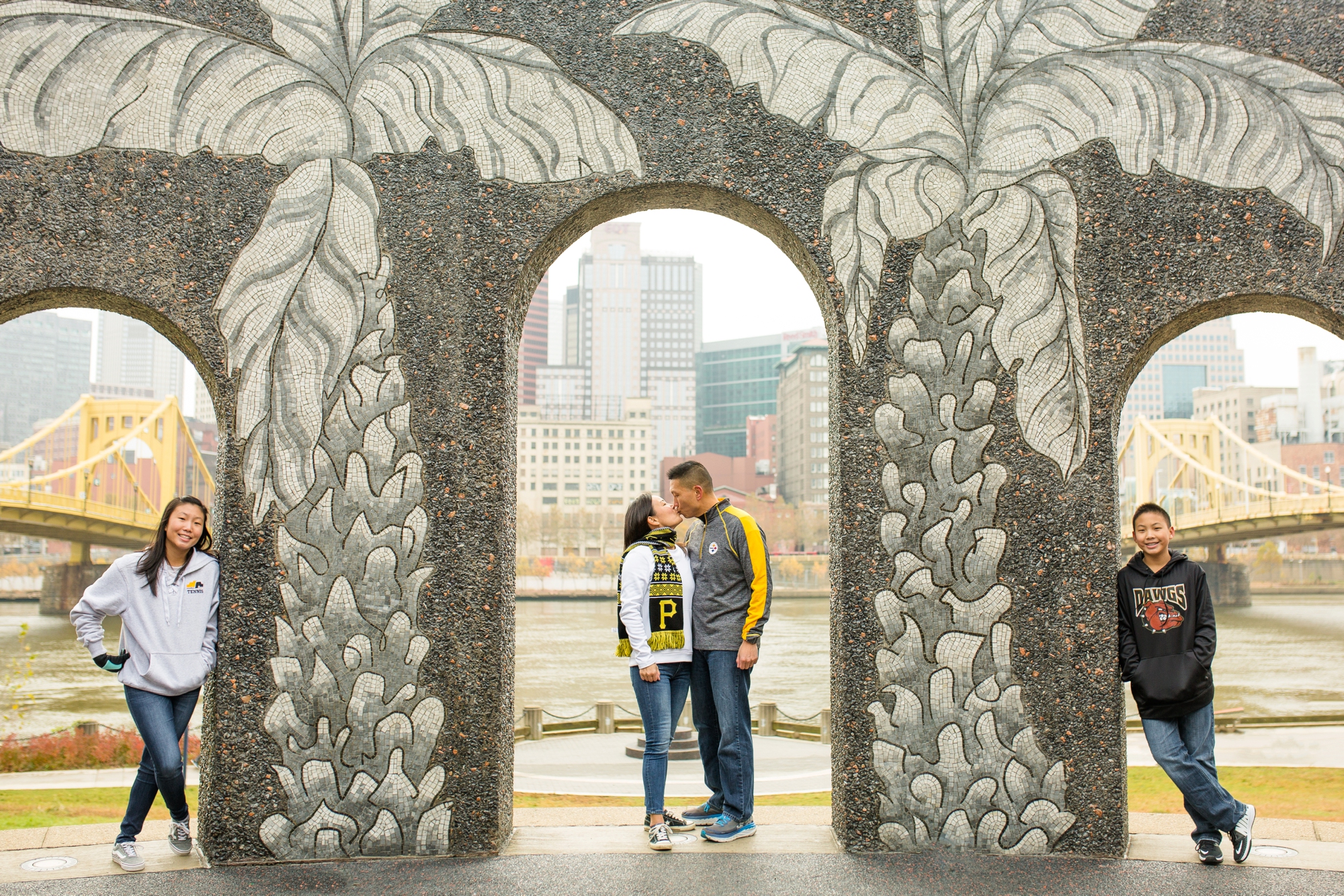 best places to take pictures in pittsburgh, cool places to take pictures in pittsburgh, north shore pittsburgh, pittsburgh family photographer, north shore pictures