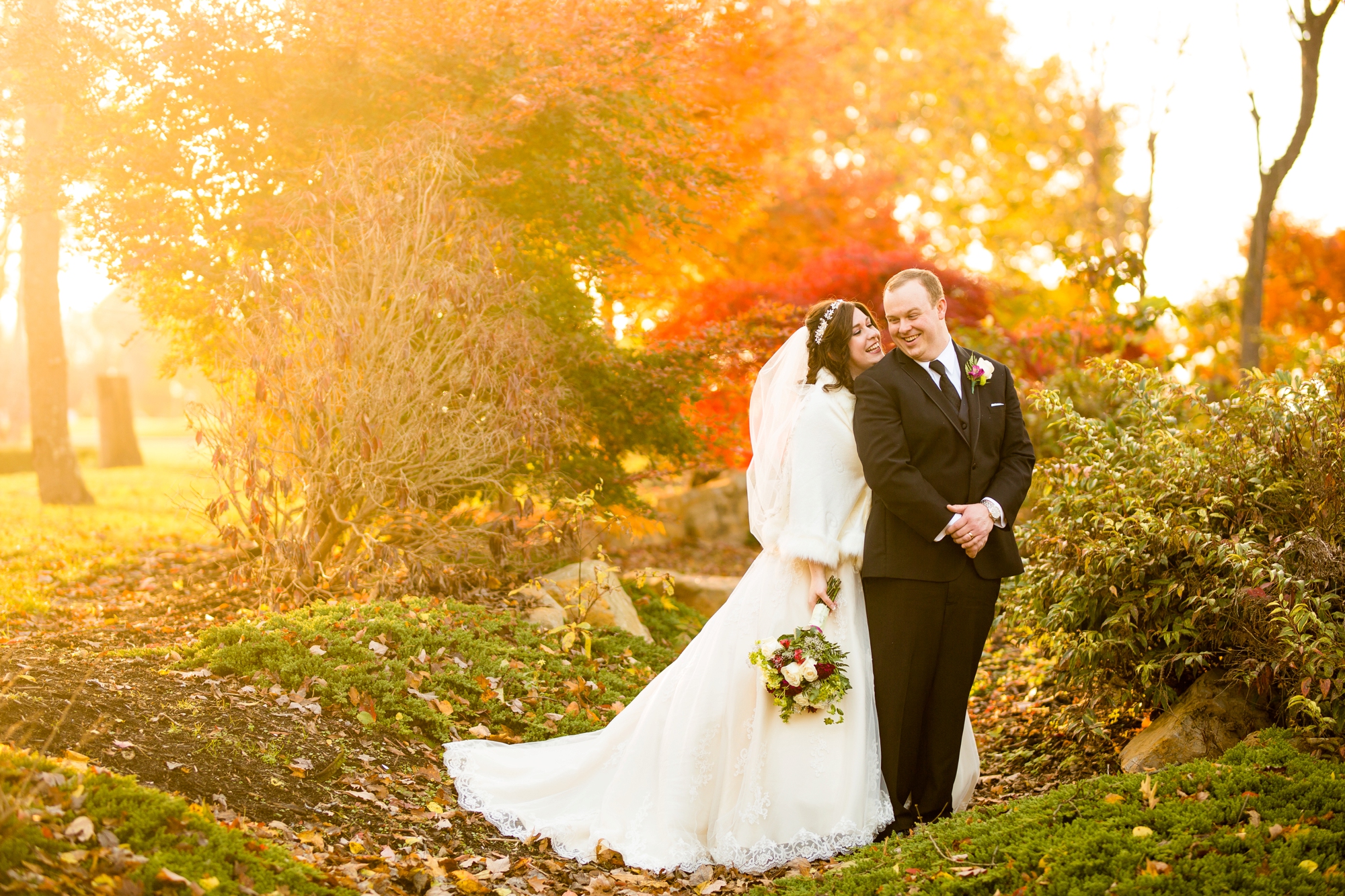 doubletree monroeville hotel wedding photos, pittsburgh wedding photographer, pittsburgh wedding photos, best places to take pictures in pittsburgh, pittsburgh wedding venues