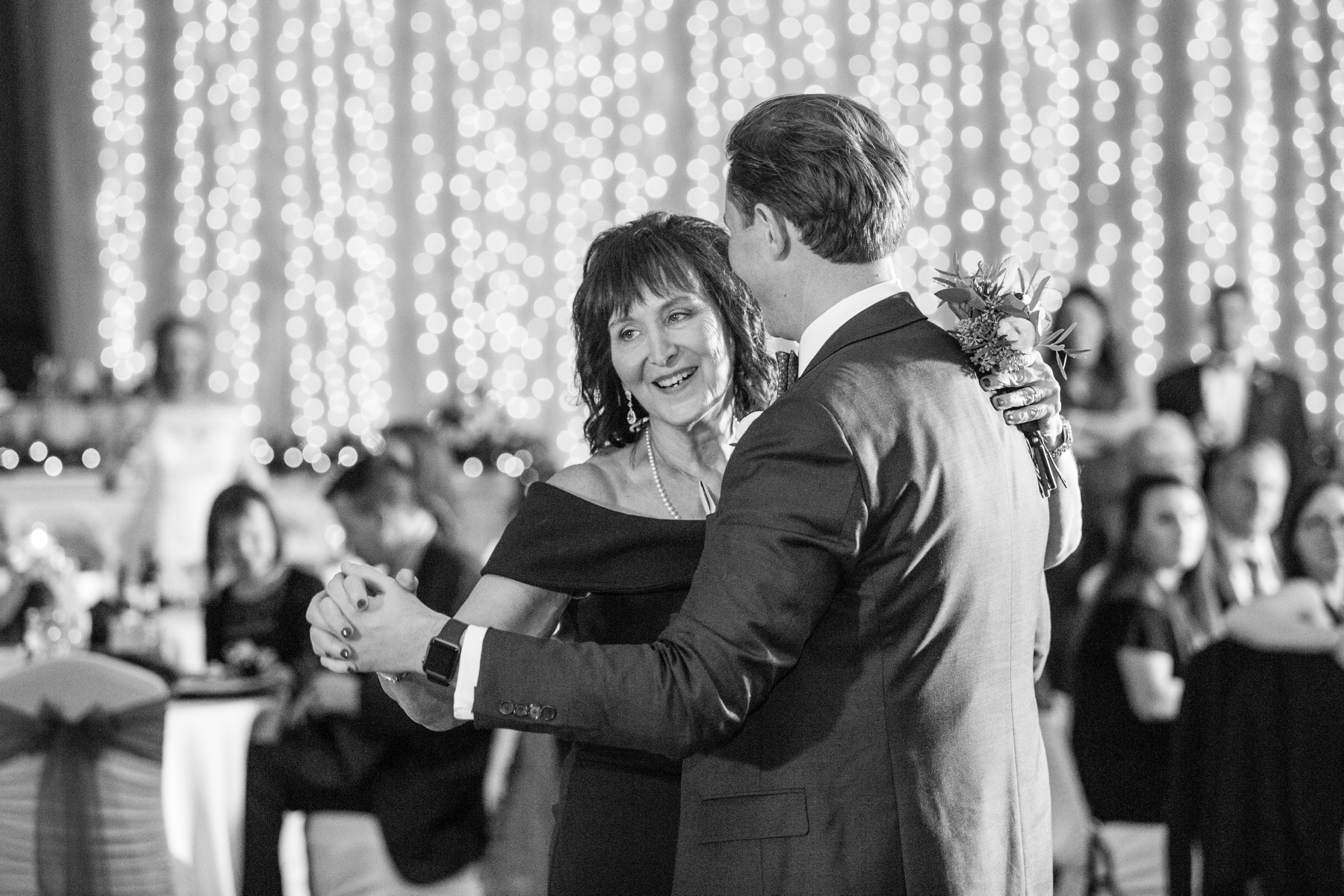 pittsburgh wedding photographer, the best pittsburgh wedding photographers, pittsburgh wedding venues, the grand hall at the priory wedding photos