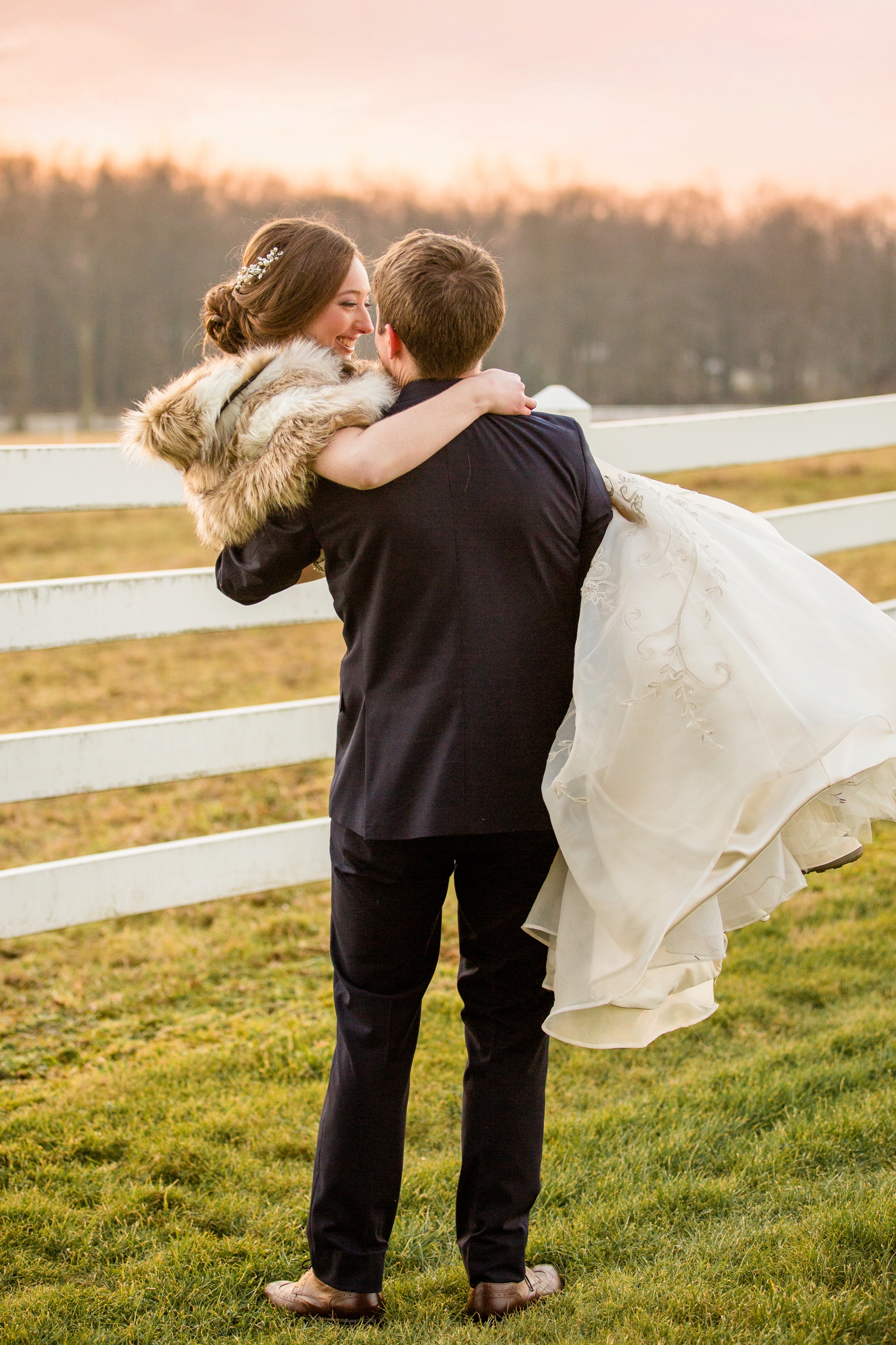 pittsburgh wedding photographer, saxonburg wedding photographer, burgundy and navy wedding, pittsburgh wedding venues, pittsburgh wedding photos