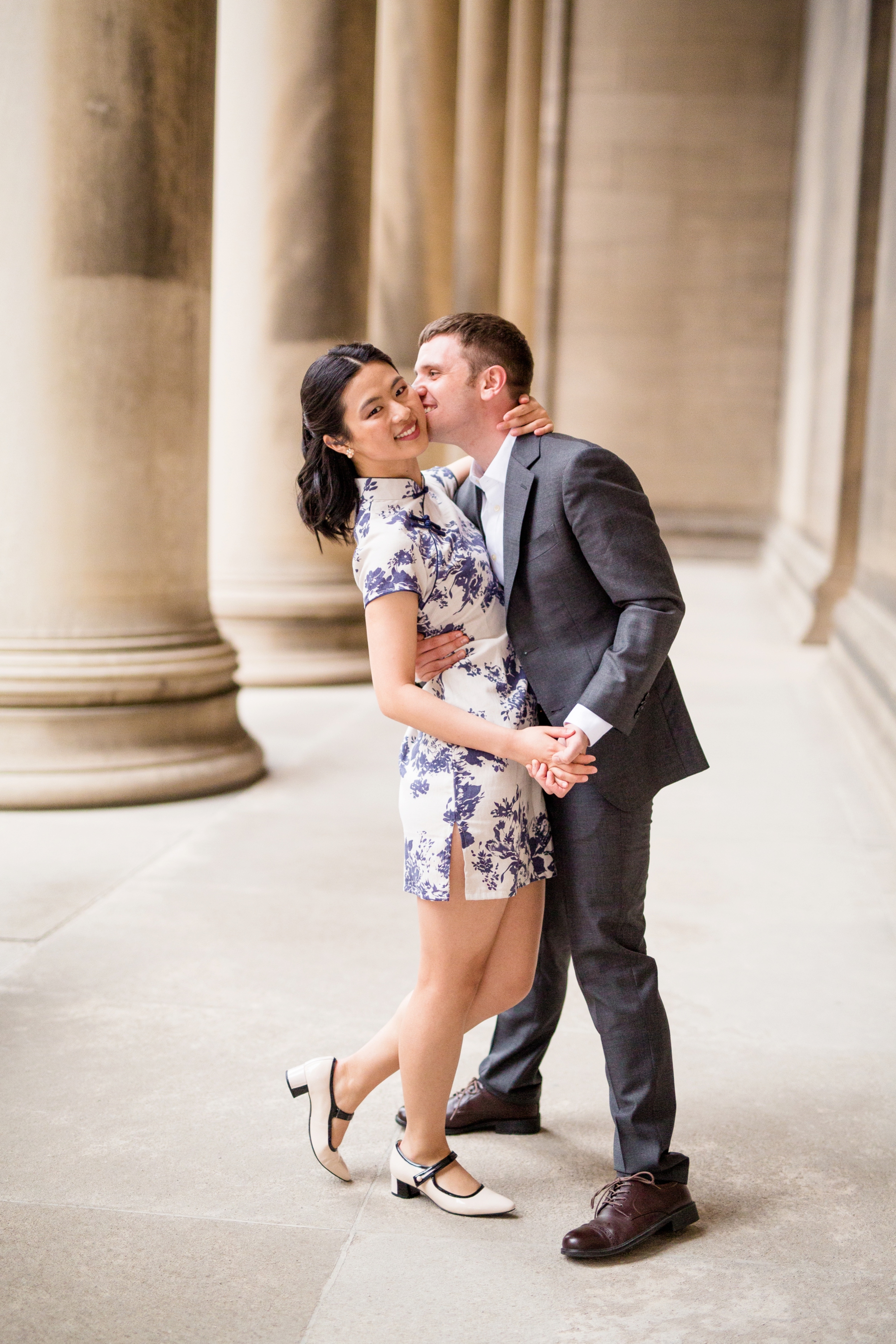 what to wear for engagement photos, how to choose engagement photo outfits, engagement photo outfit ideas, pittsburgh wedding photographer, pittsburgh engagement photographer