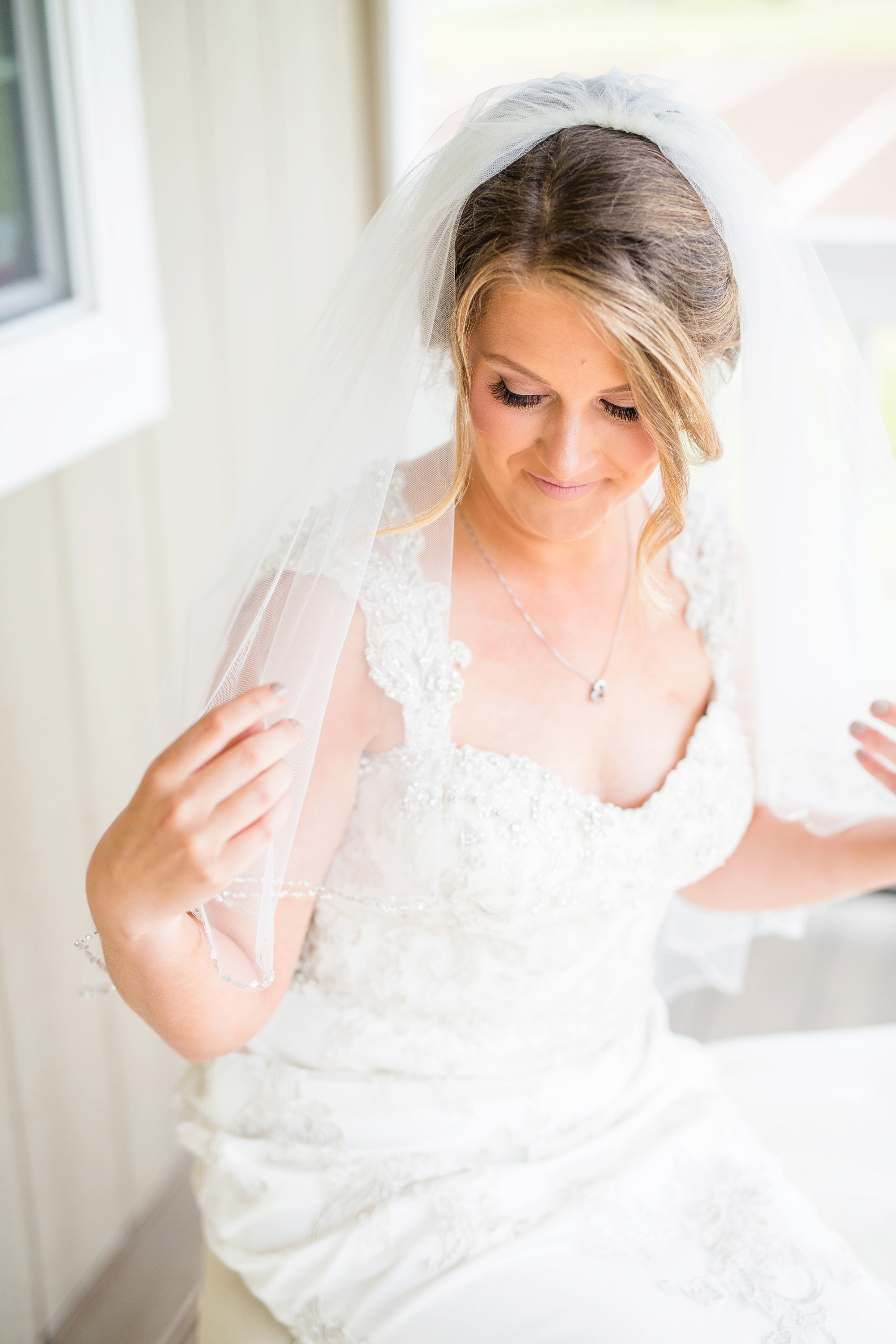 When to Wear the Wedding Veil · Megan Snitker Photography Blog