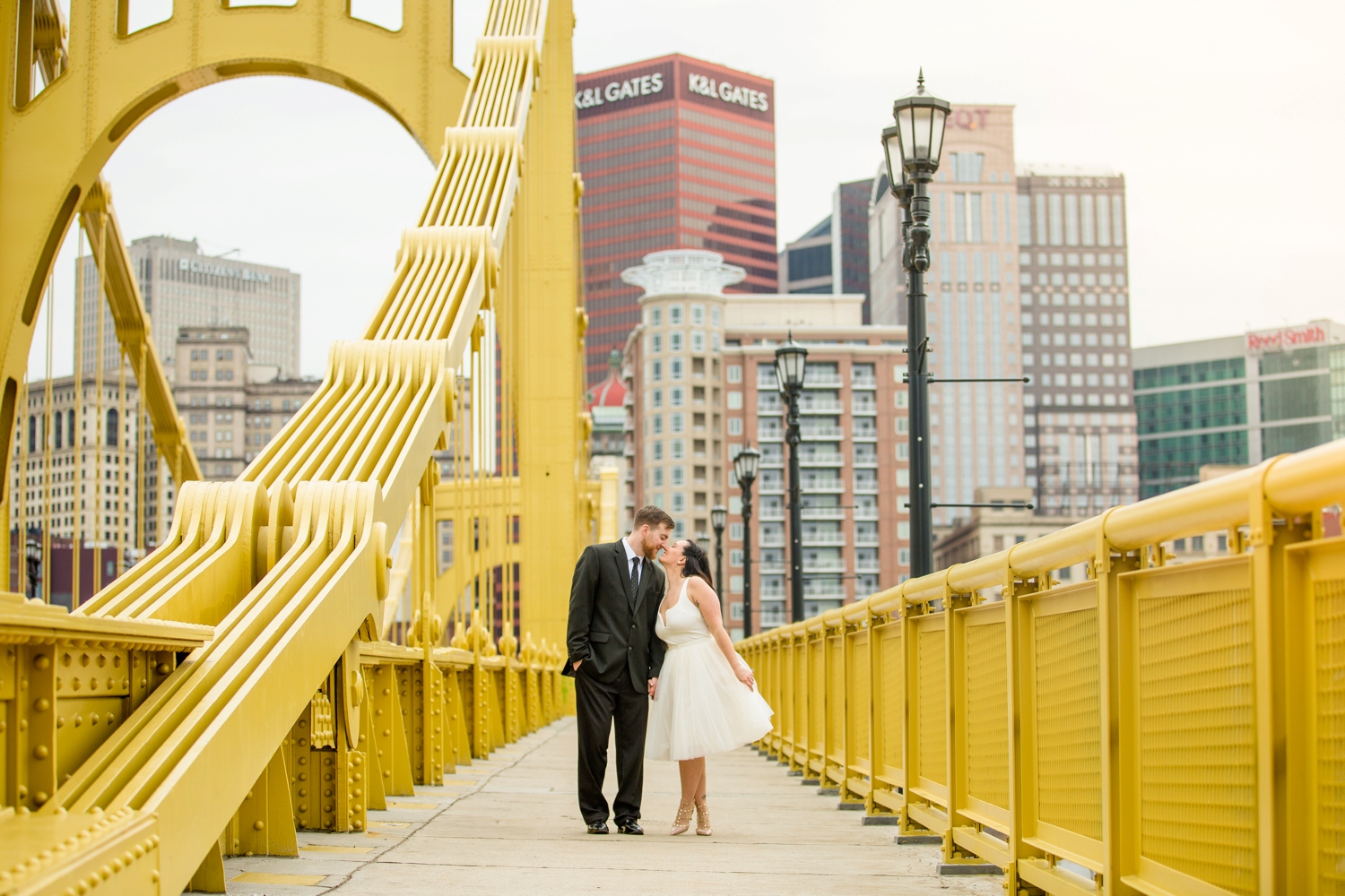 best location for photoshoot in pittsburgh, allegheny county courthouse elopement, downtown pittsburgh elopement, downtown pittsburgh wedding photos