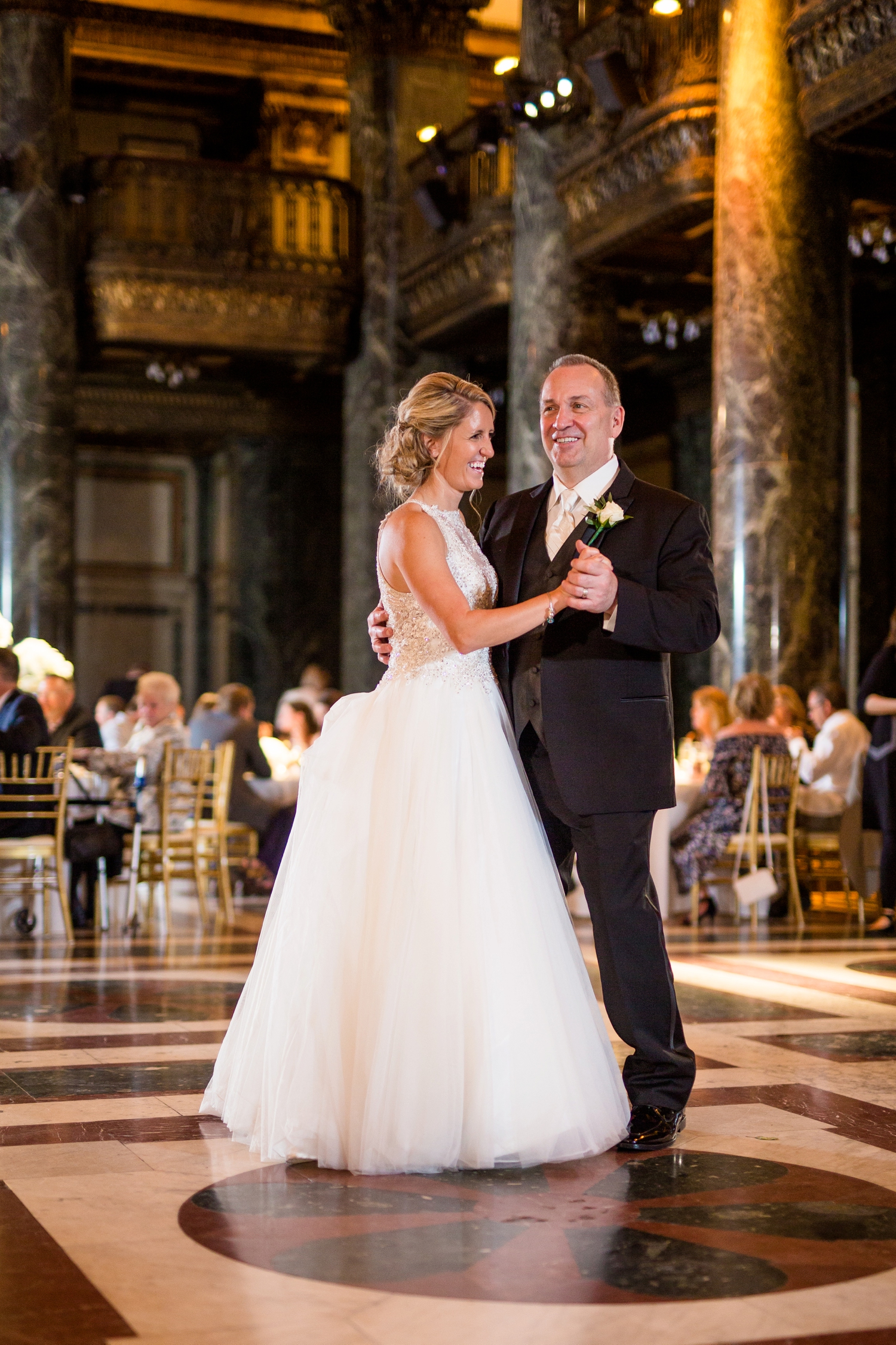 pittsburgh wedding photographer, carnegie museum of natural history wedding photos, carnegie museum wedding pictures, pittsburgh wedding venues, pittsburgh wedding photos