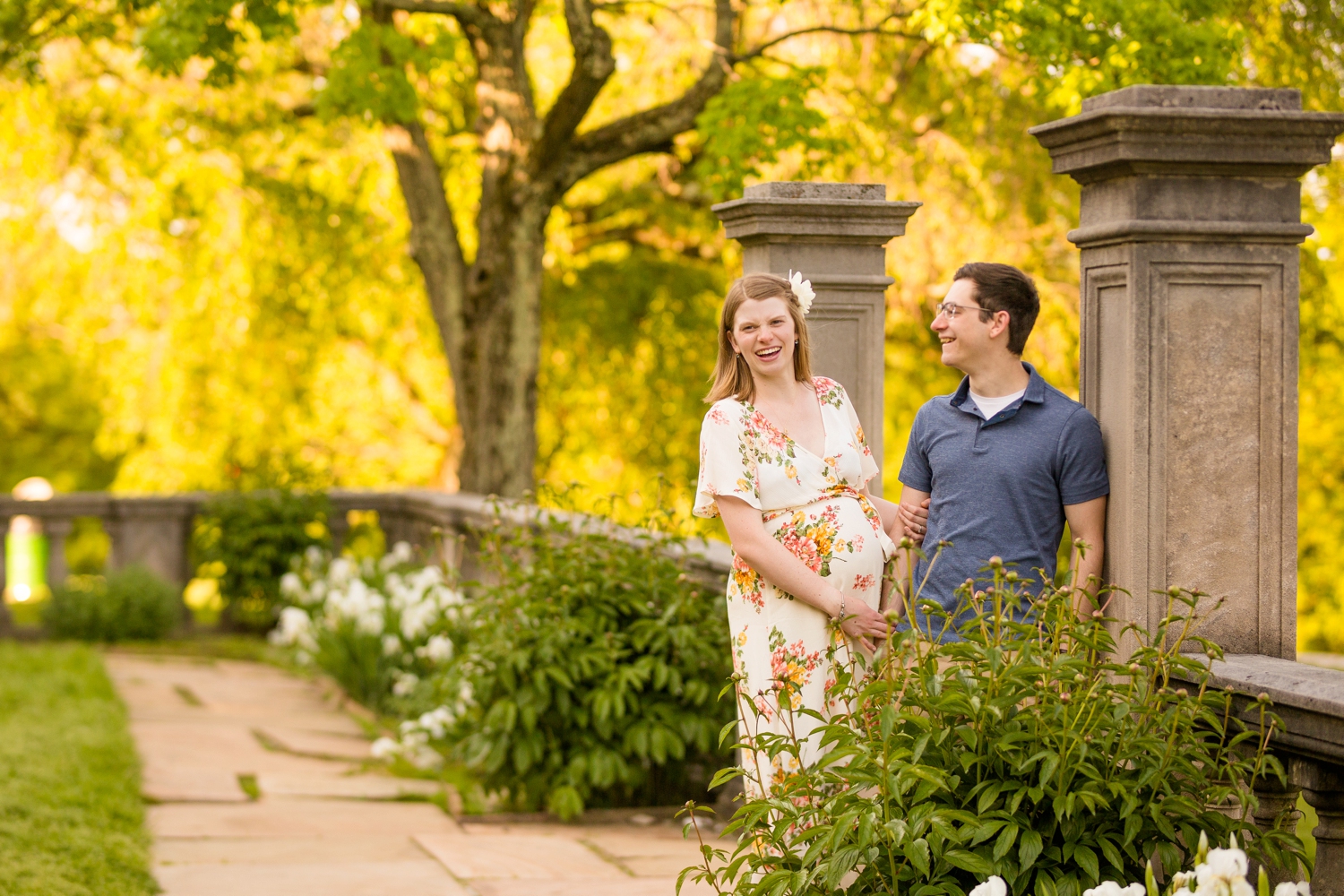 pittsburgh maternity photographer, pittsburgh family photographer, hartwood acres family photos, hartwood acres maternity photos, maternity outfit inspiration