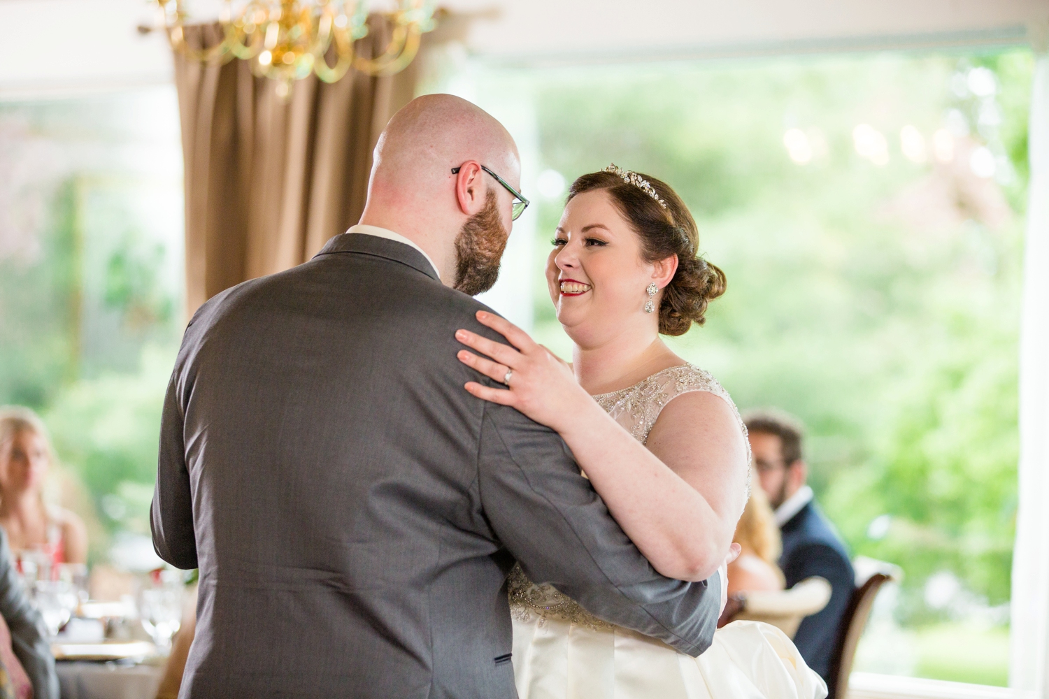 montour heights country club wedding pictures, pittsburgh wedding photographer, pittsburgh engagement photographer, mhcc wedding pictures